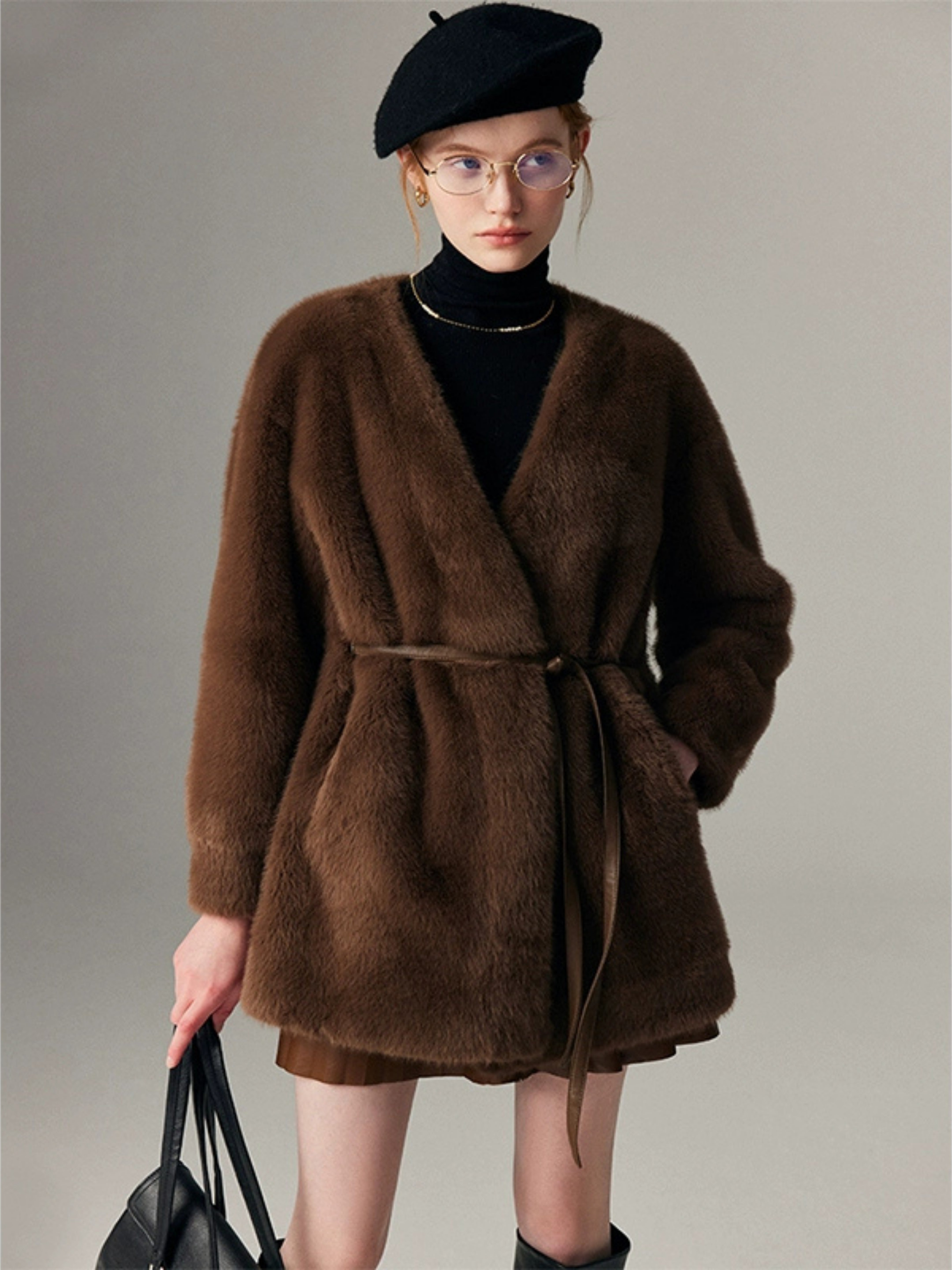 Hybriss Omarie V-Neck Mid-Length Coat