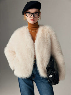 Hybriss Omarie | Short Faux Fur Coat