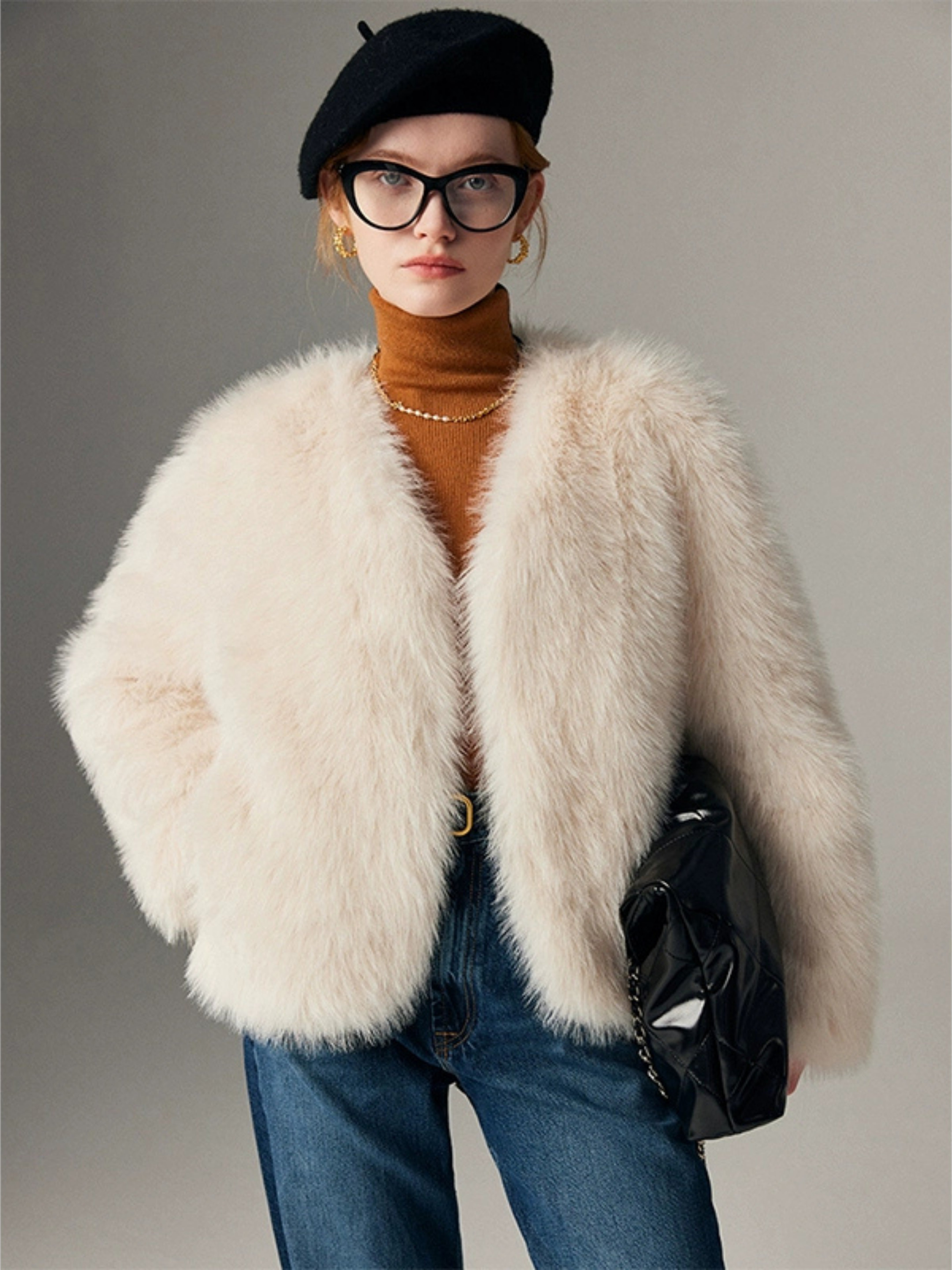 Hybriss Omarie | Short Faux Fur Coat