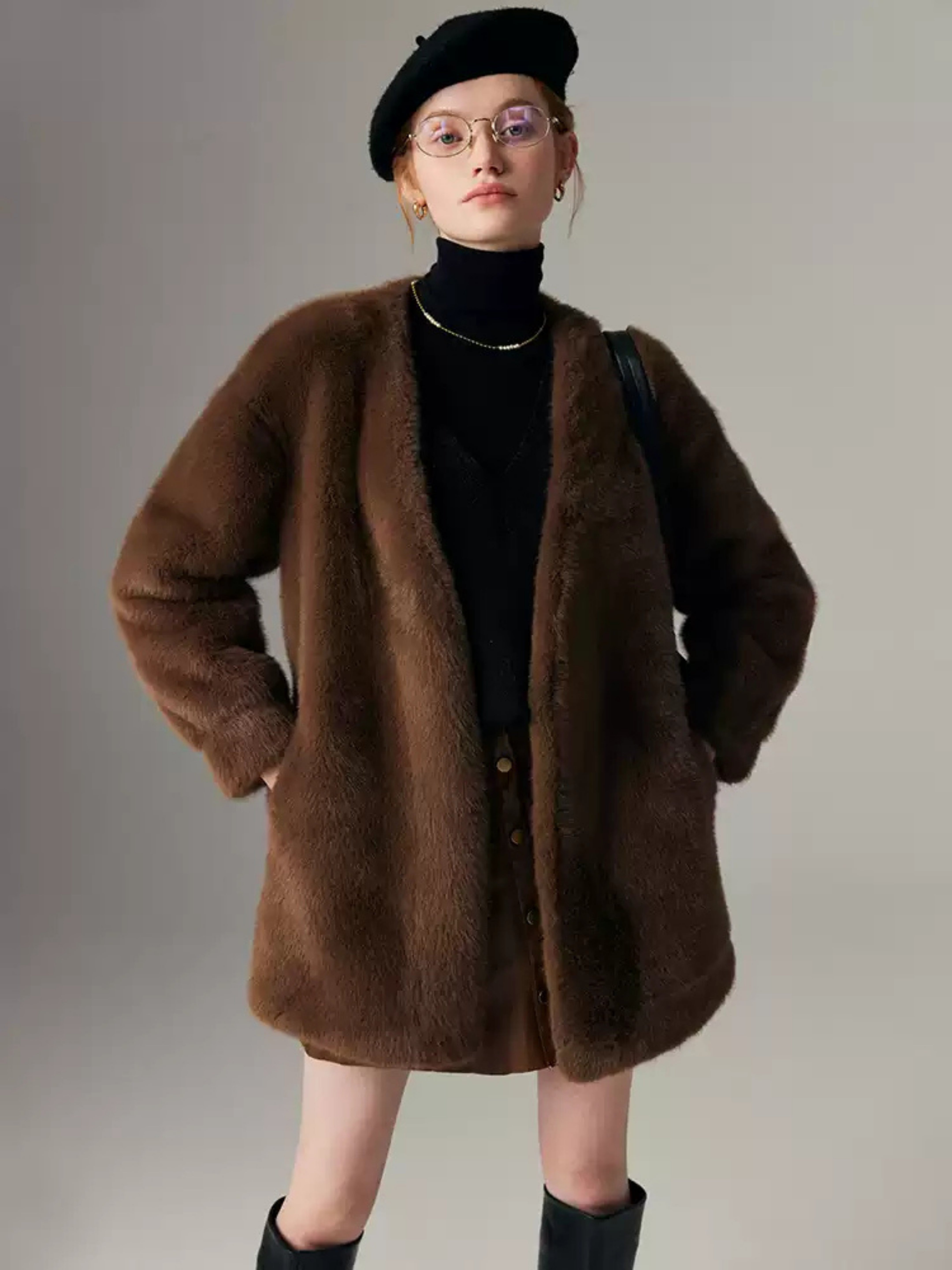 Hybriss Omarie V-Neck Mid-Length Coat