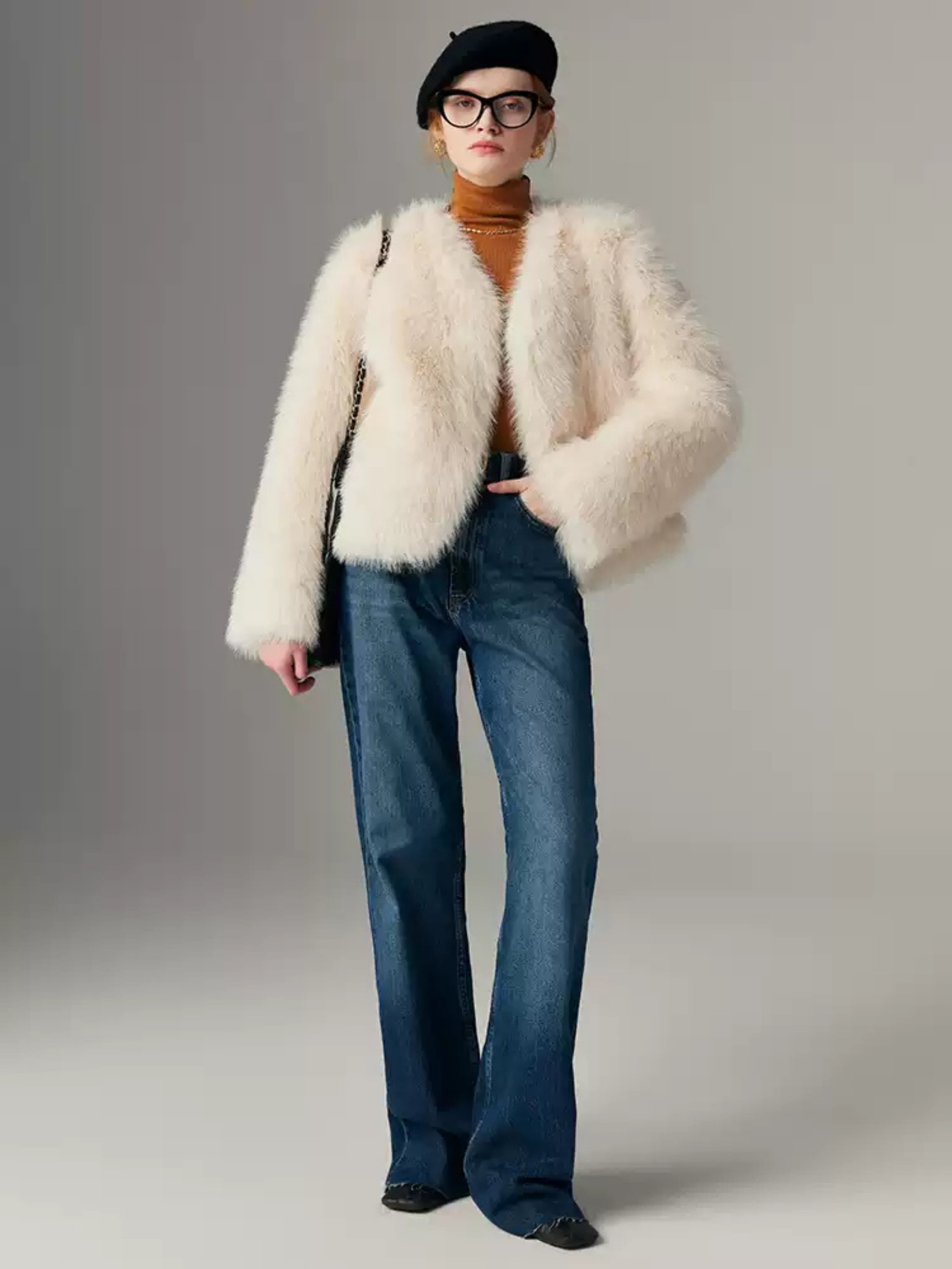 Hybriss Omarie | Short Faux Fur Coat