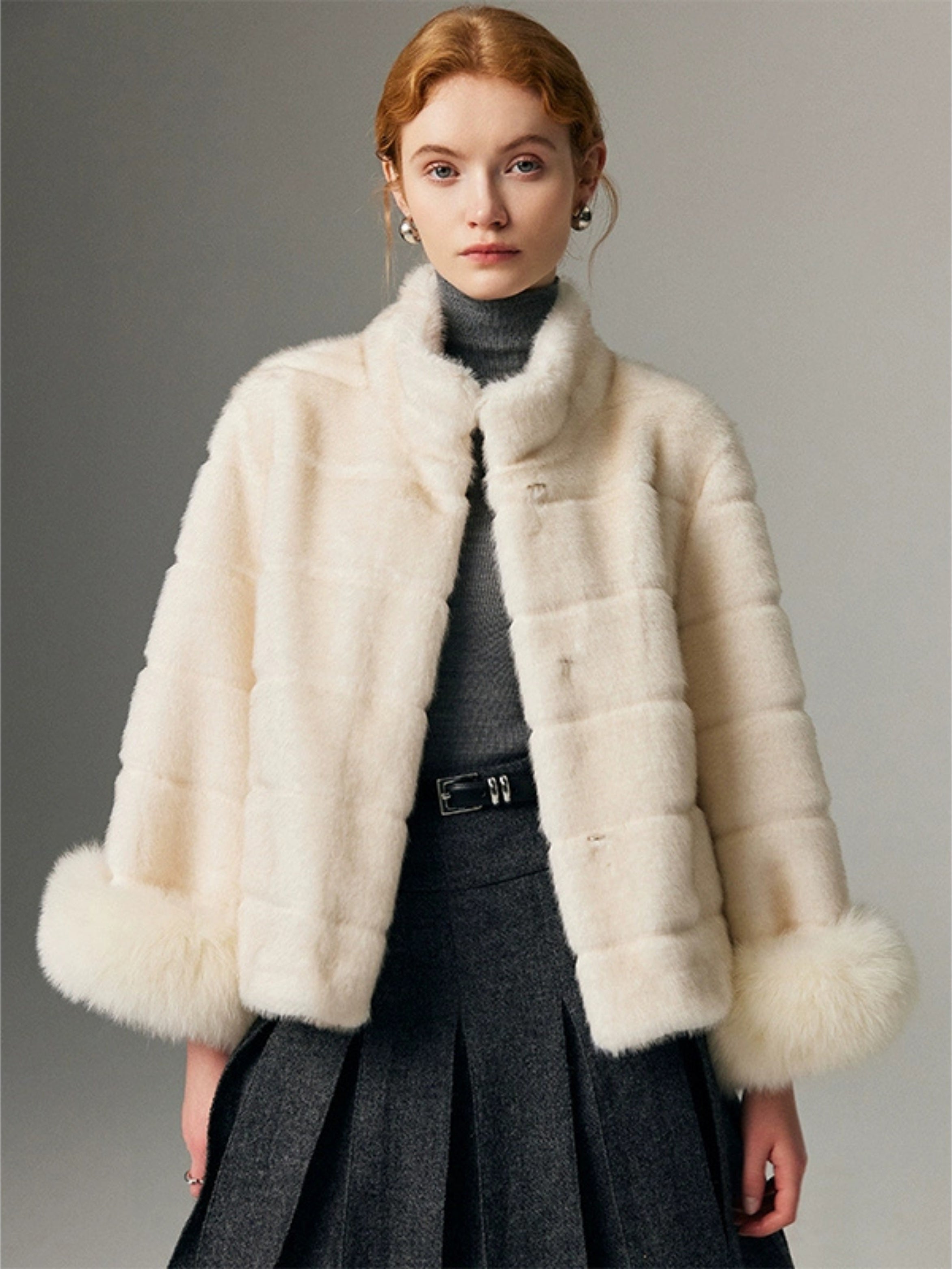 Hybriss "The Minimalist" Struktur-Jacke mit Pelz-Manschetten | White