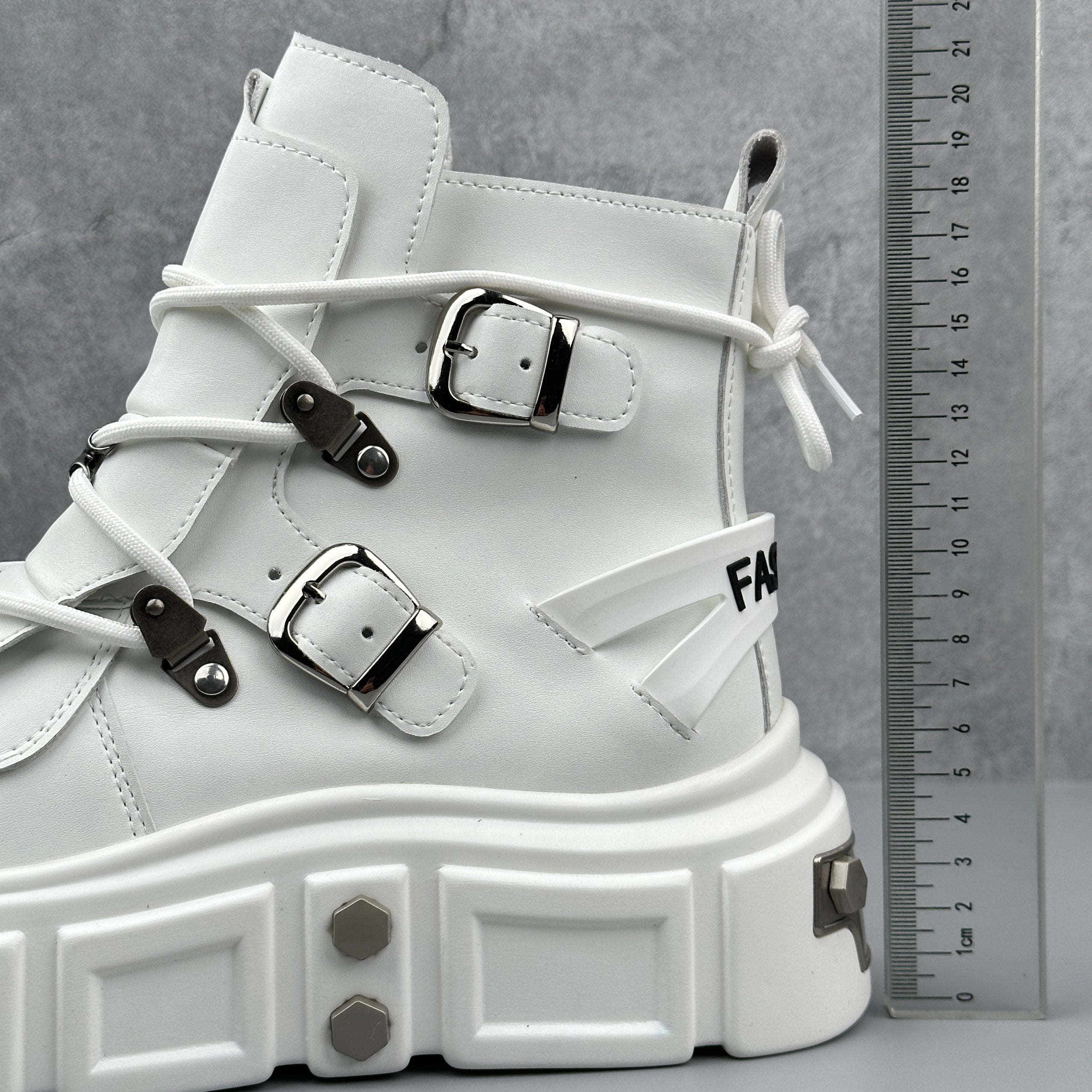 Hybriss Alloy– Metal Detailed Cargo Boots