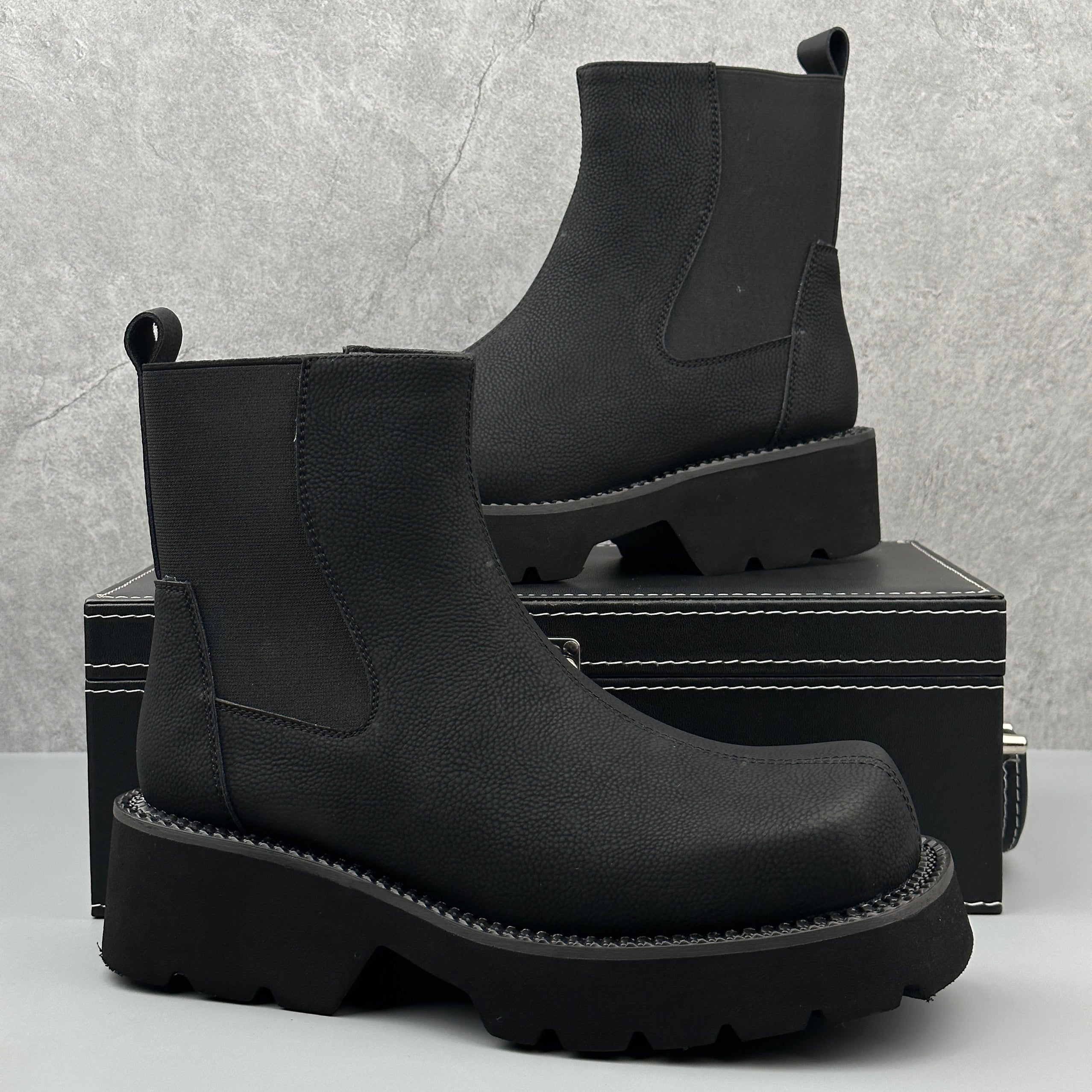 Hybriss Regent– British Style Chelsea Boots