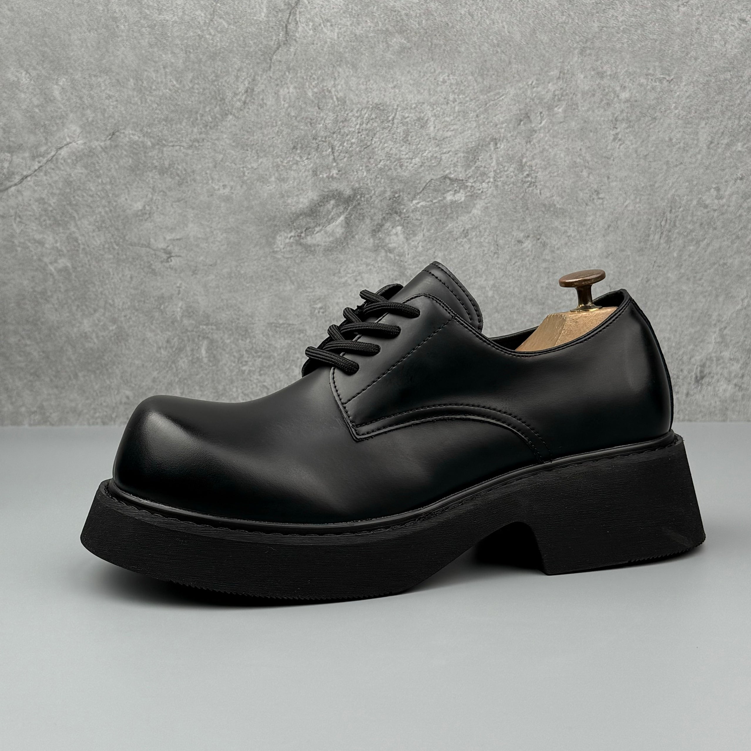 Hybriss LeisureCraft Black– Goodyear Casual Leather Shoes