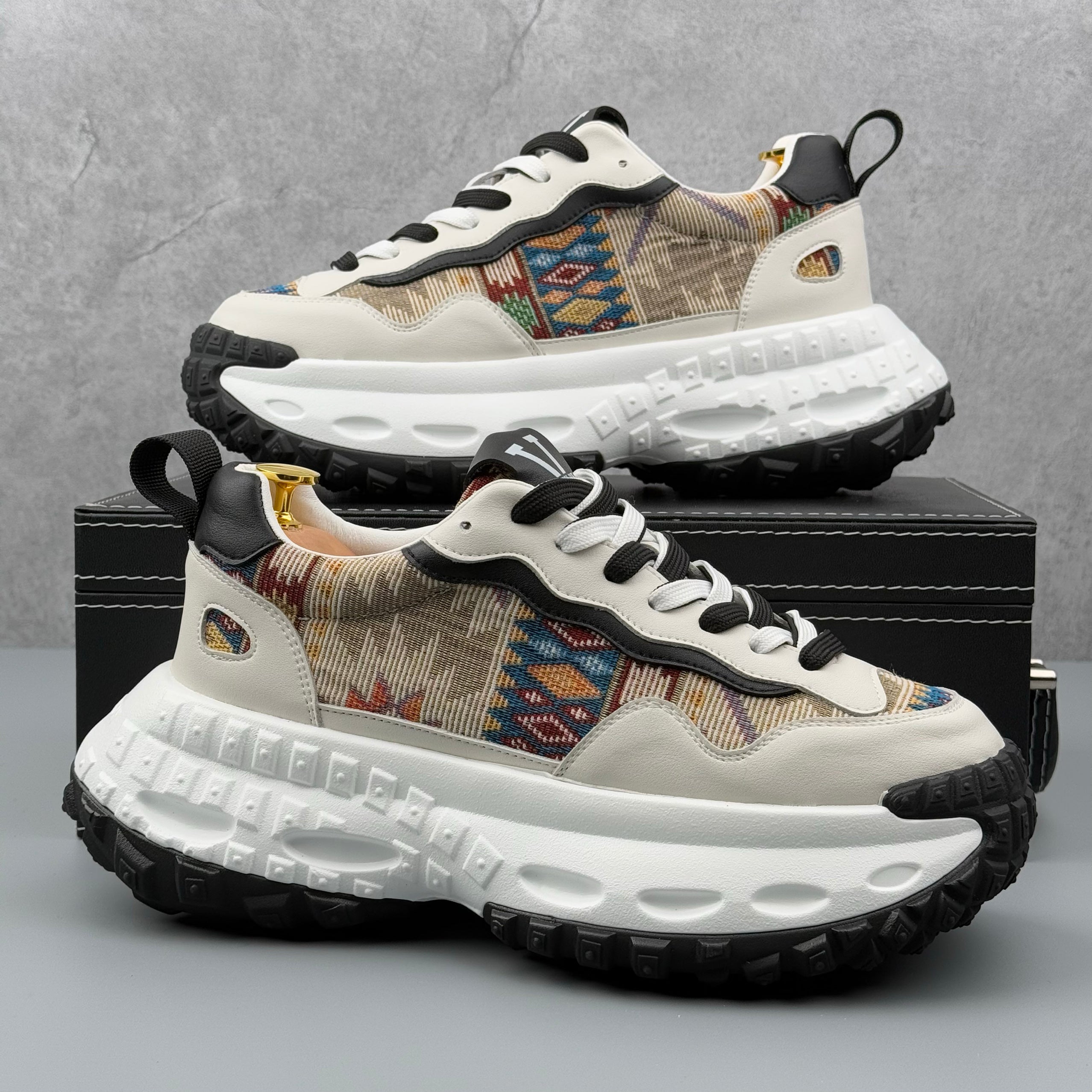 Hybriss EmbroLift Black– Youth Dad Shoes