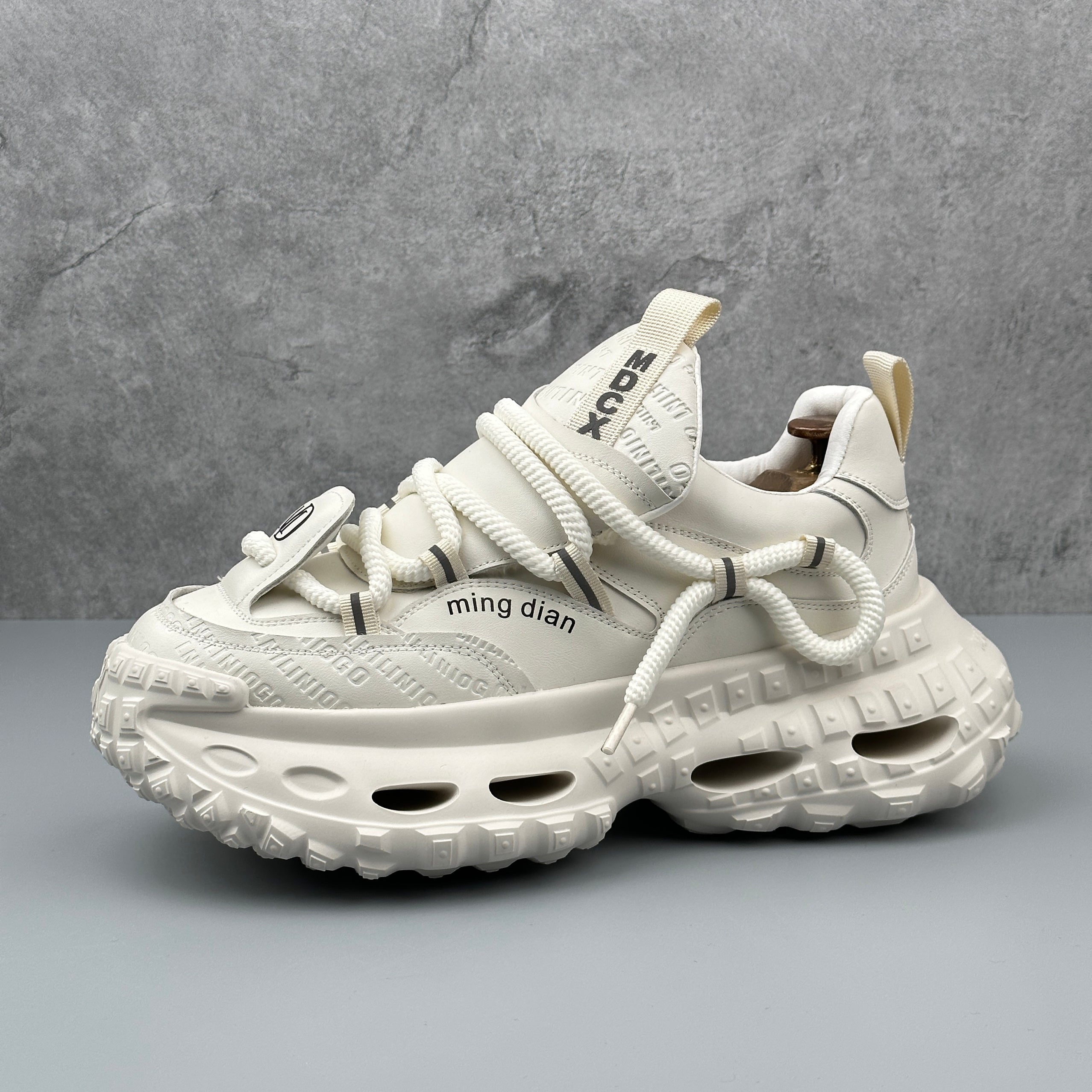 Hybriss Cabuncci Ascendor White– Youth Dad Shoes