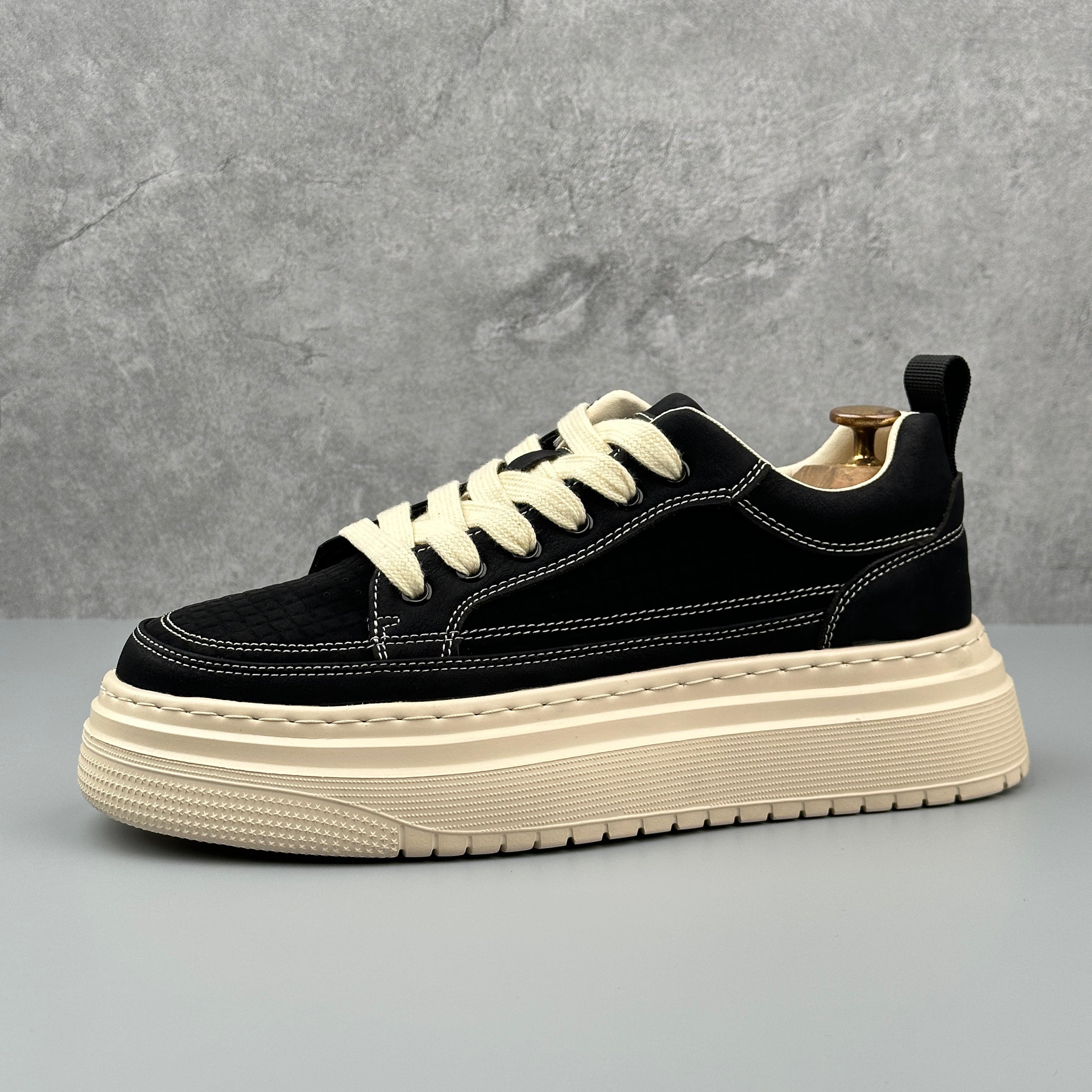 Hybriss ThreadLine – Schlichte Mikrofaserleder Sneakers