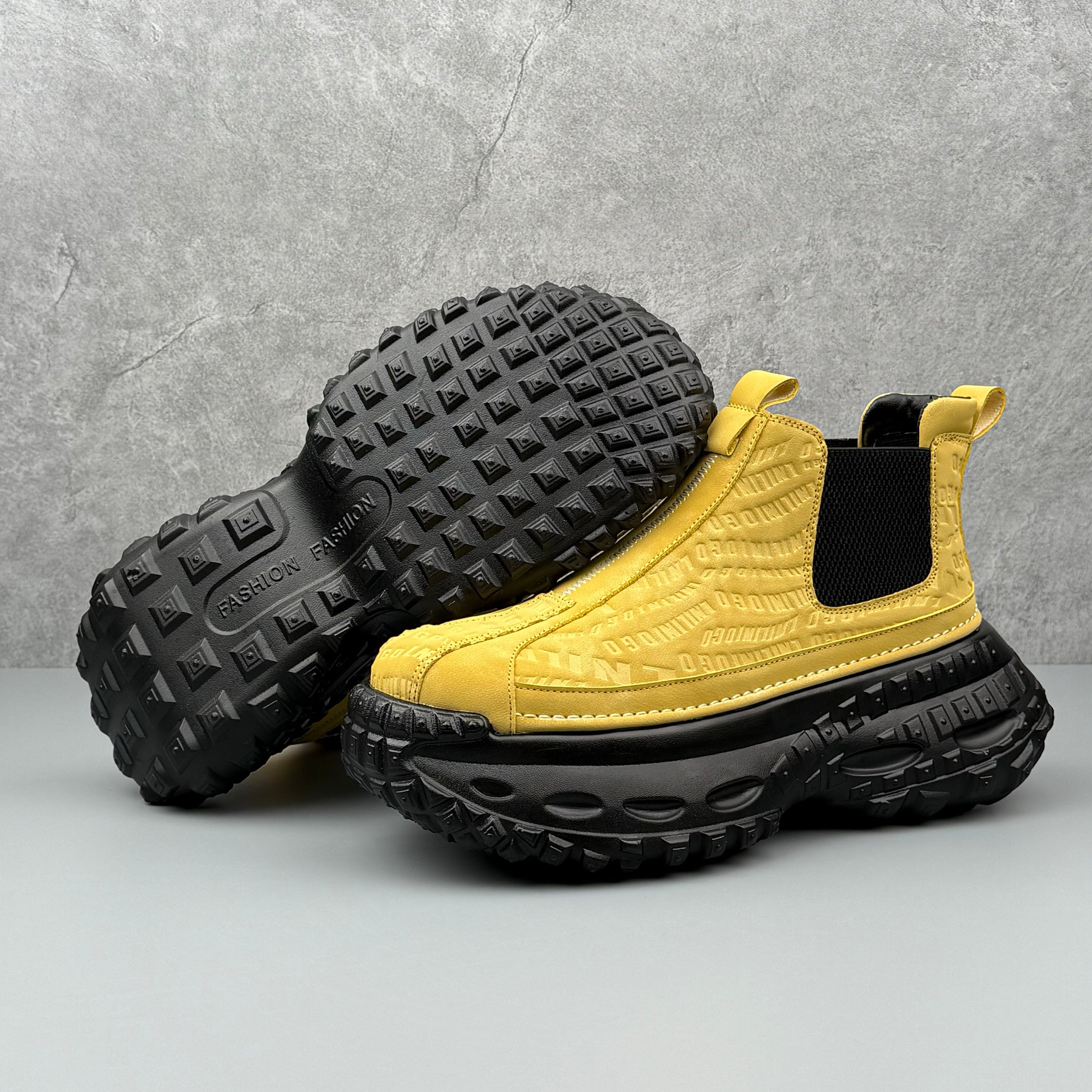 Hybriss Axis – Nubuk Chelsea Boots