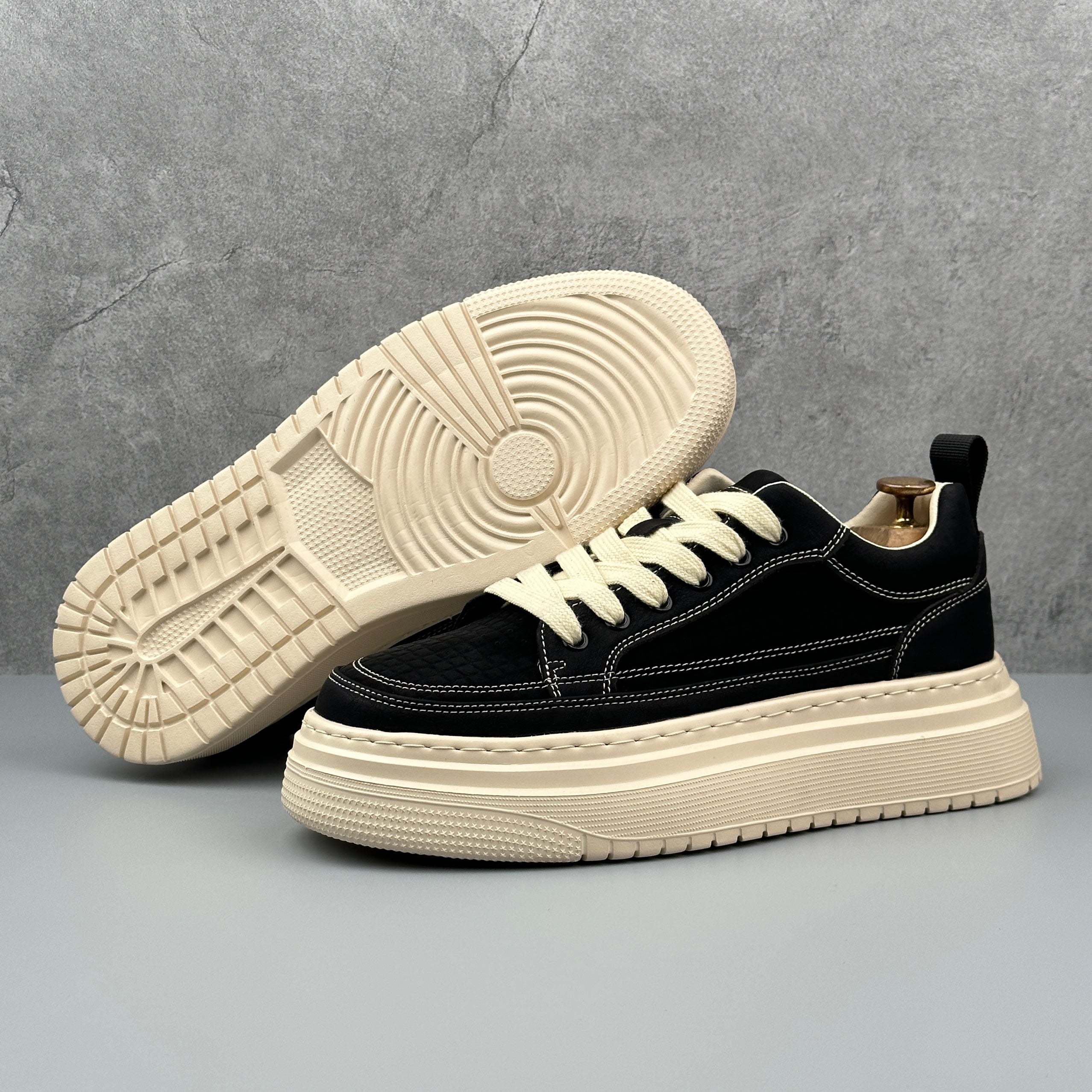 Hybriss ThreadLine – Schlichte Mikrofaserleder Sneakers