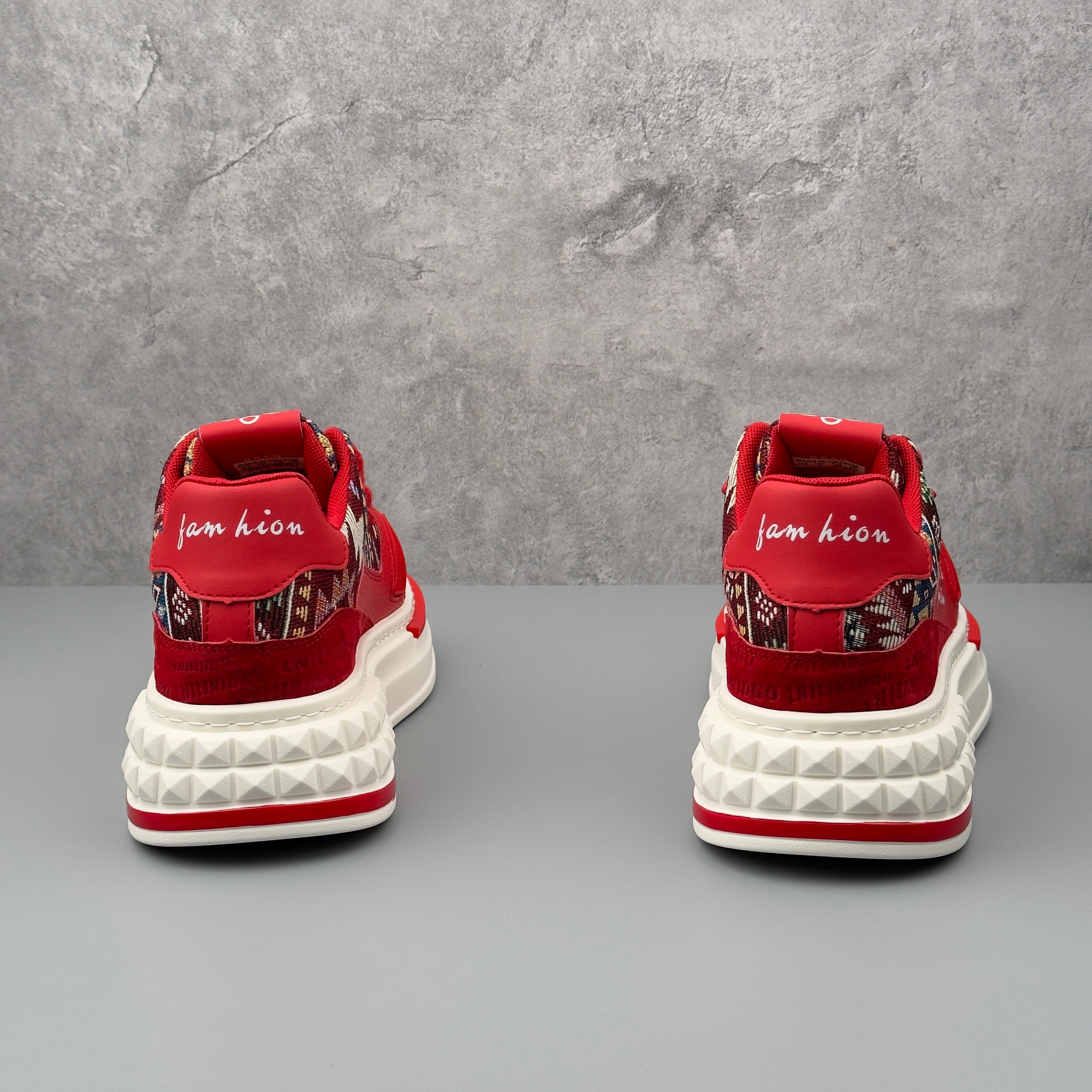 Hybriss EmbroStitch Red– Stoff & Mischmaterial Sneakers