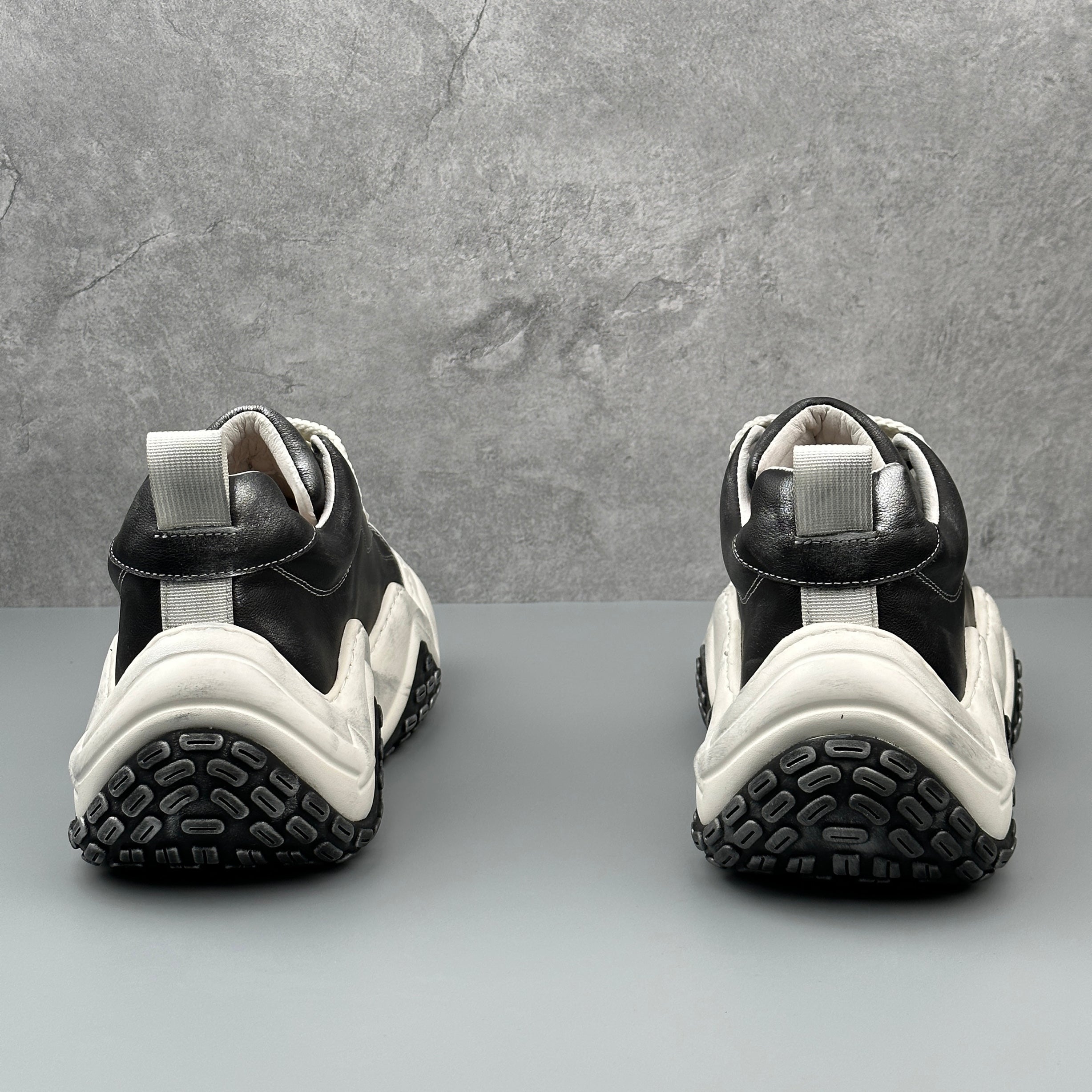 Hybriss HeritageLift Black– Old-Style Dad Shoes