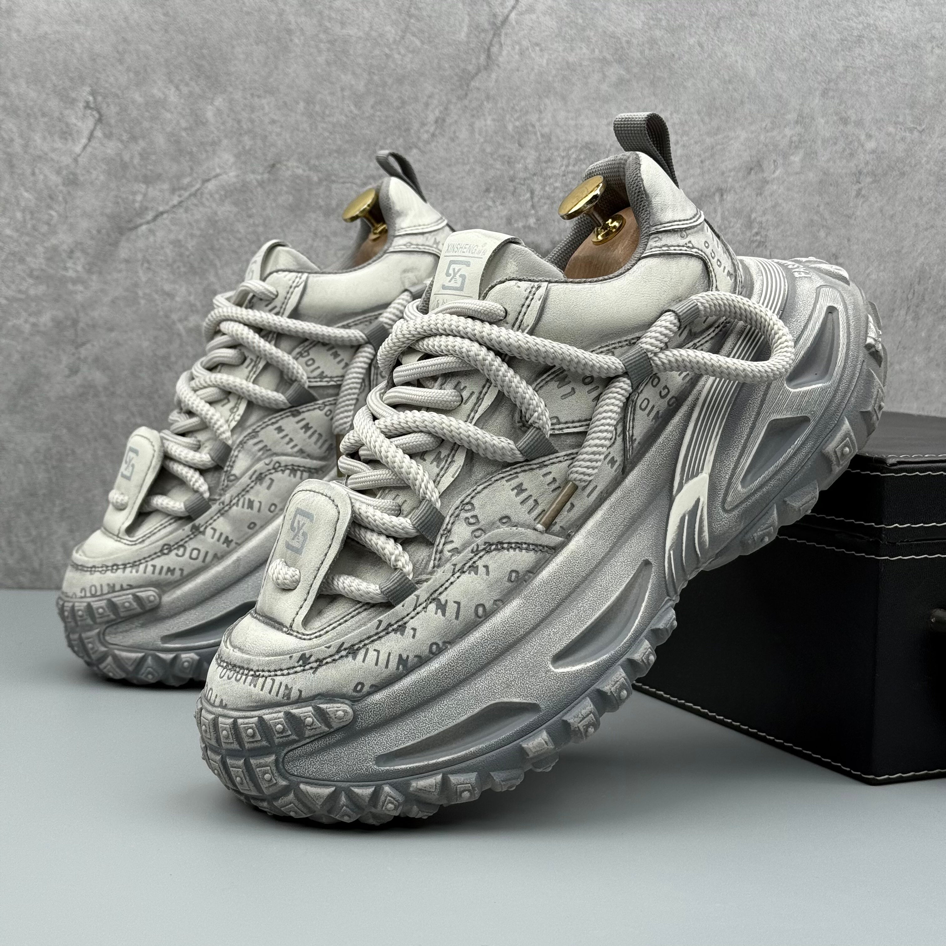 Hybriss CrossRetro White Gray– Retro Dad Shoes