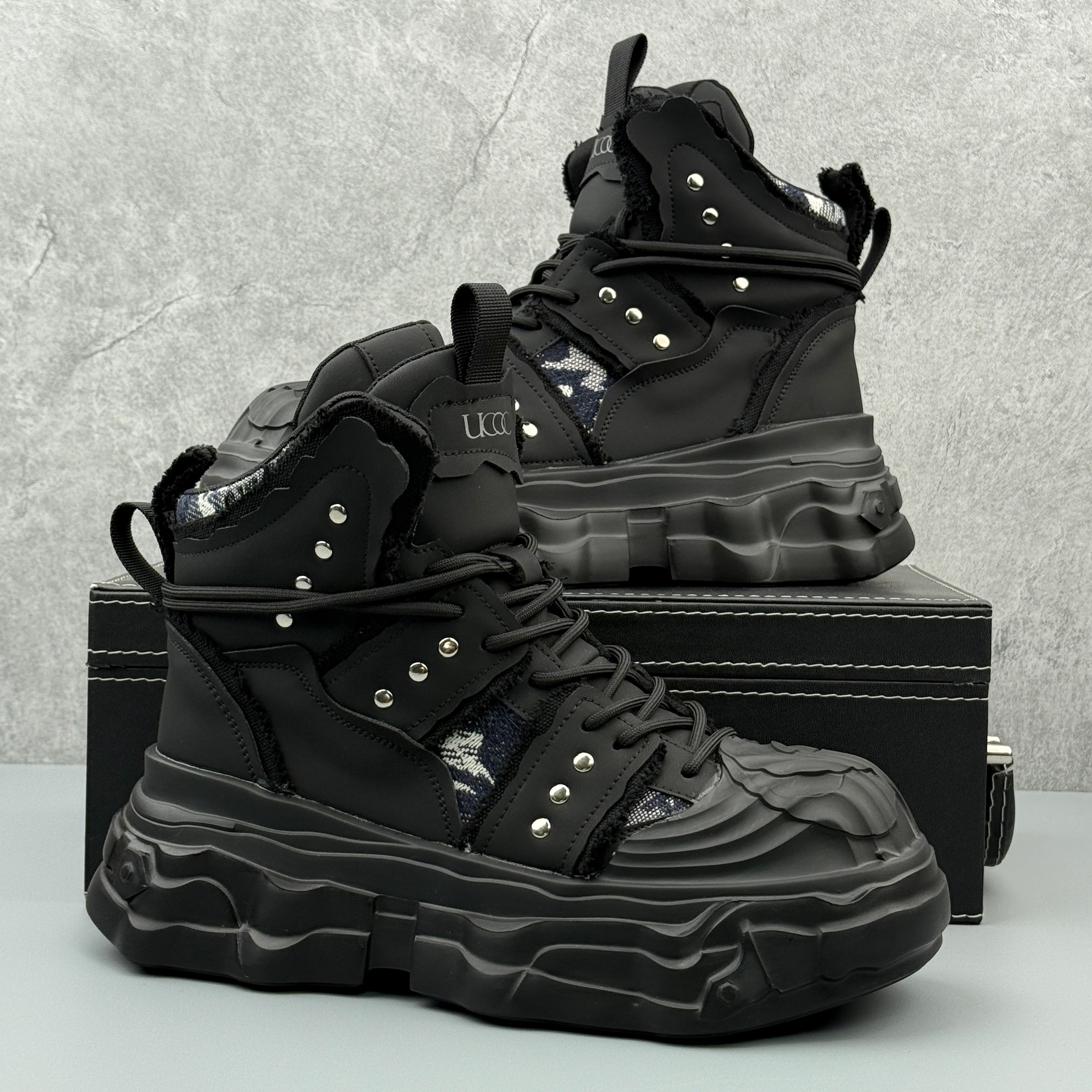 Hybriss Splice– Multi-Material Martin Boots