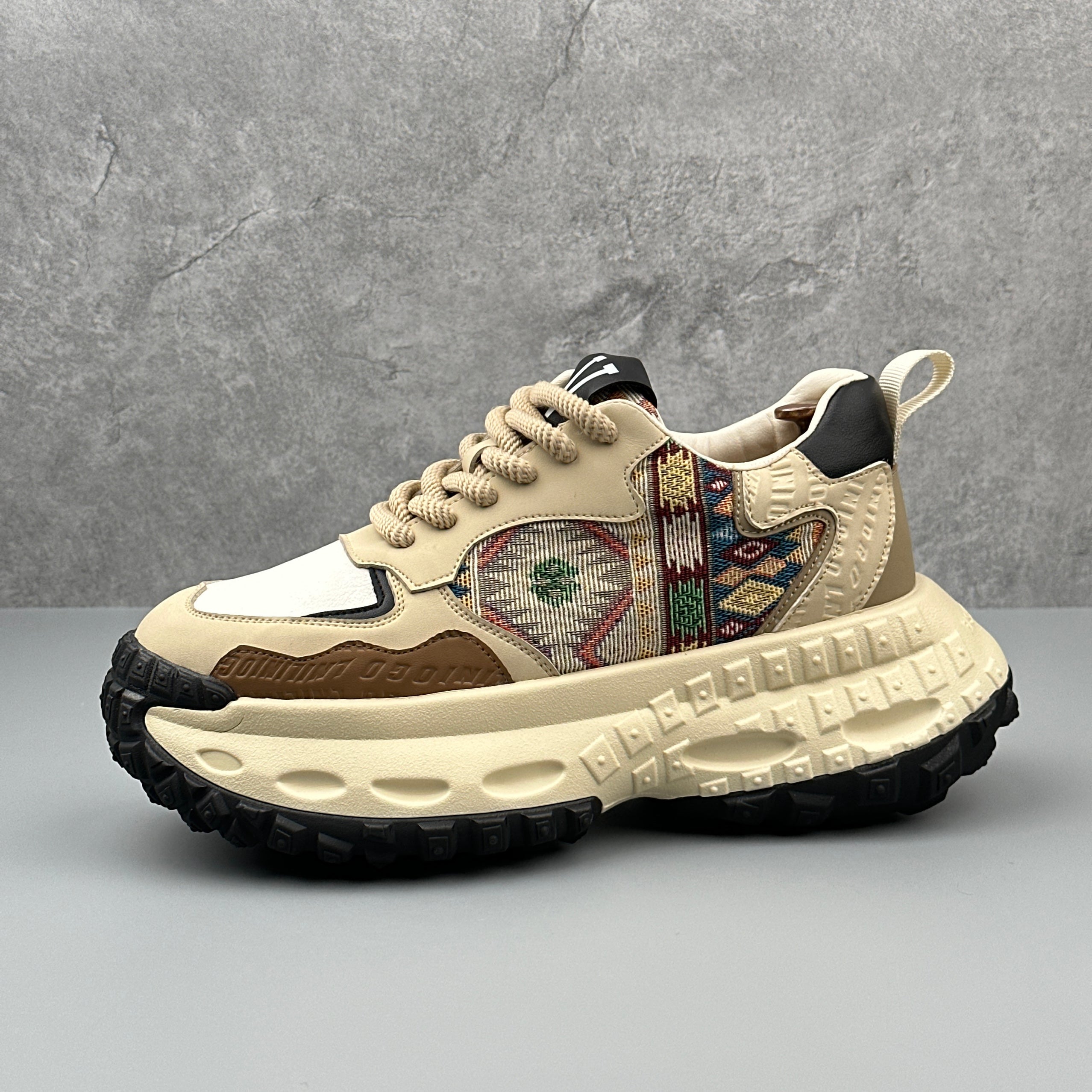 Hybriss EmbroRise Beige– Youth Dad Shoes