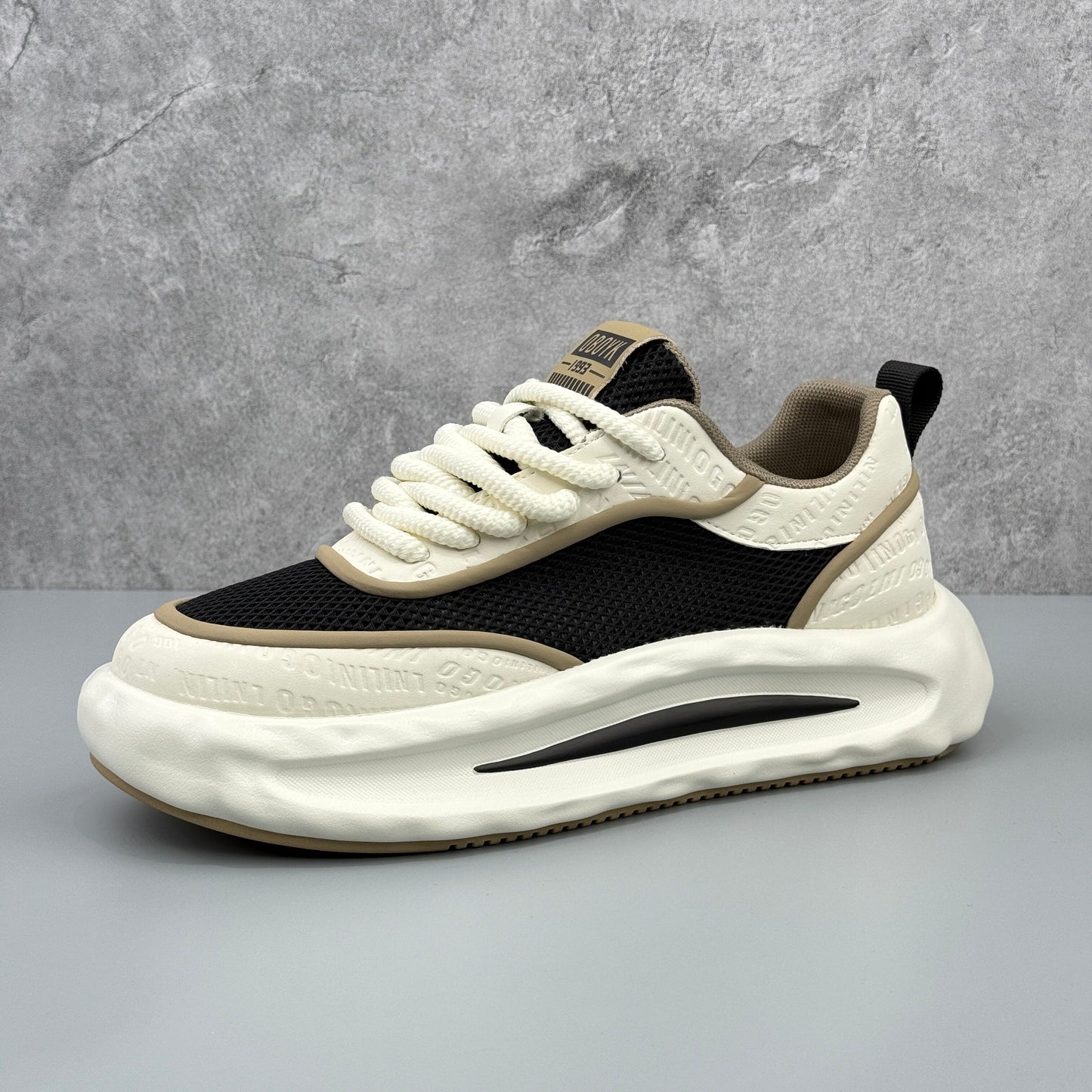 Hybriss Retro Wave Chunky Runner Sneaker