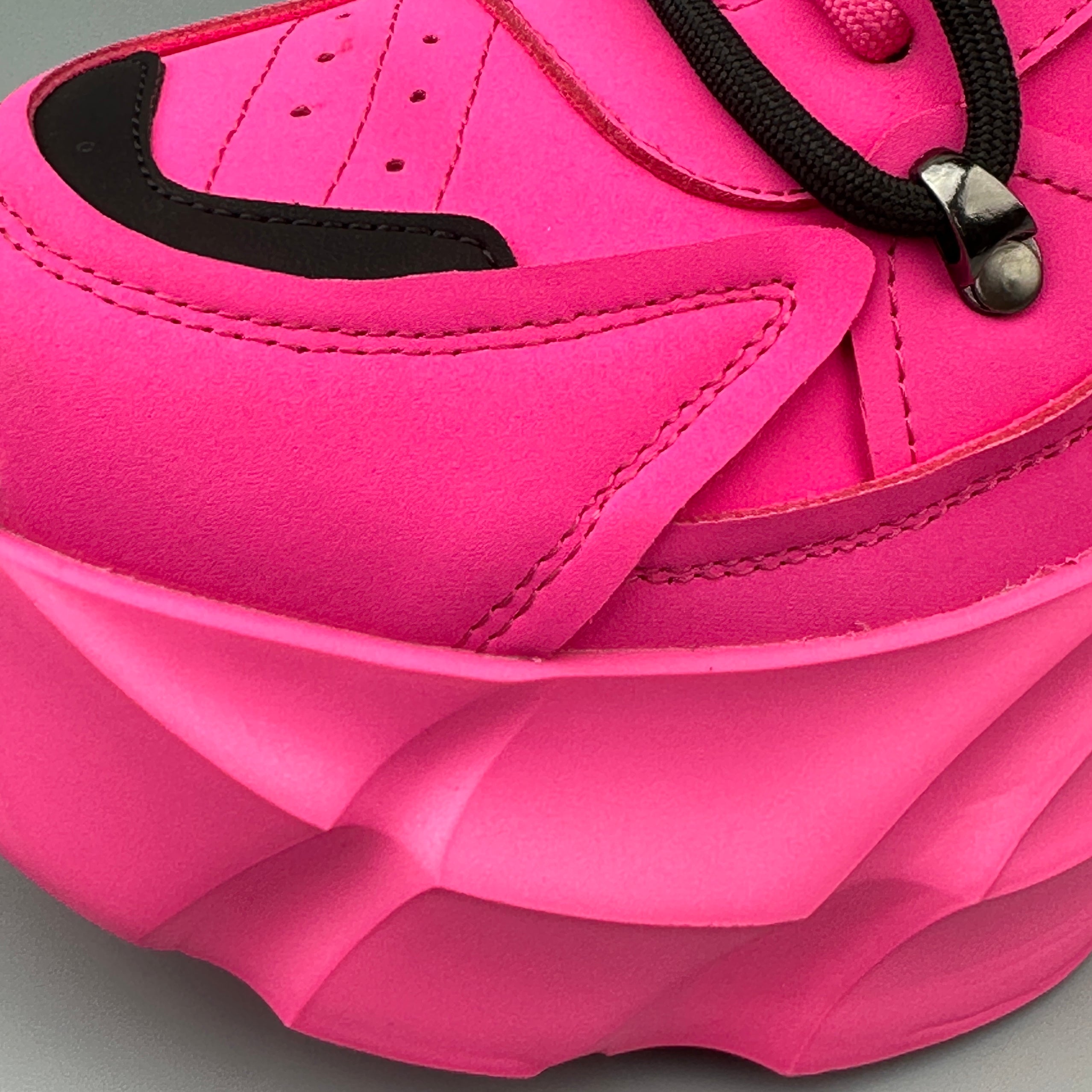 Hybriss Prism– Color Blocking Cargo Boots