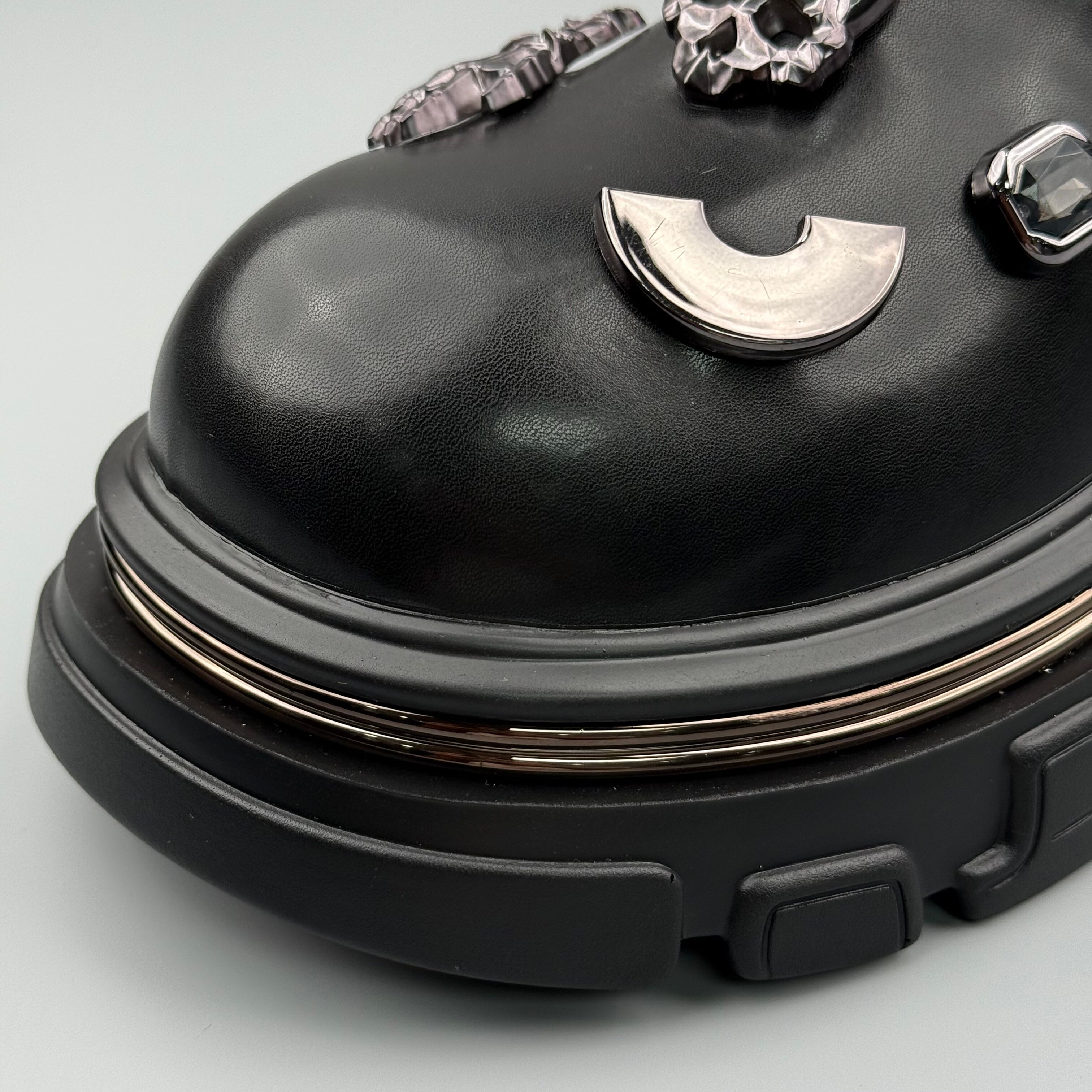 Hybriss Ironclad– Metallische Martin Boots