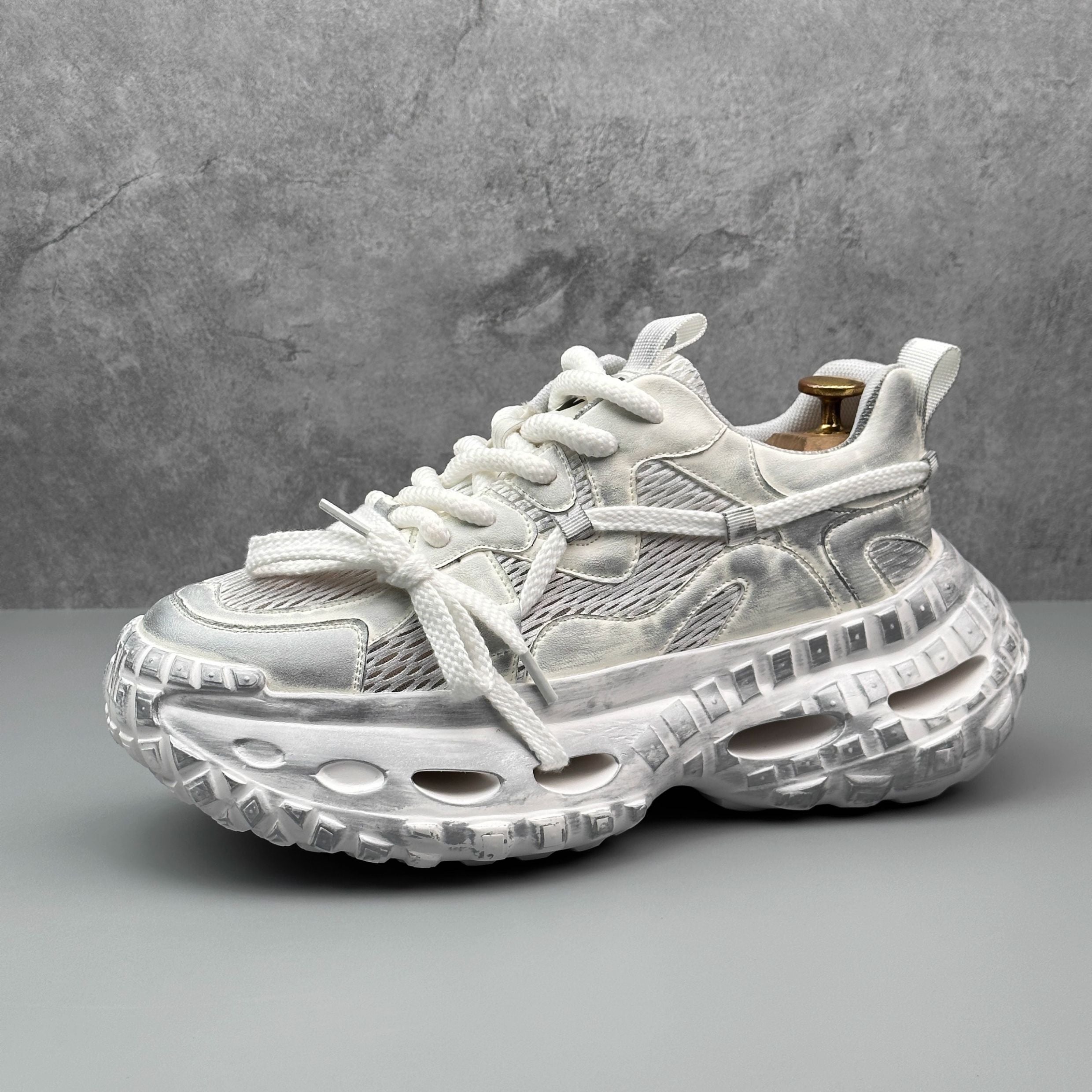 Hybriss RetroCore– Retro Dad Shoes for Men