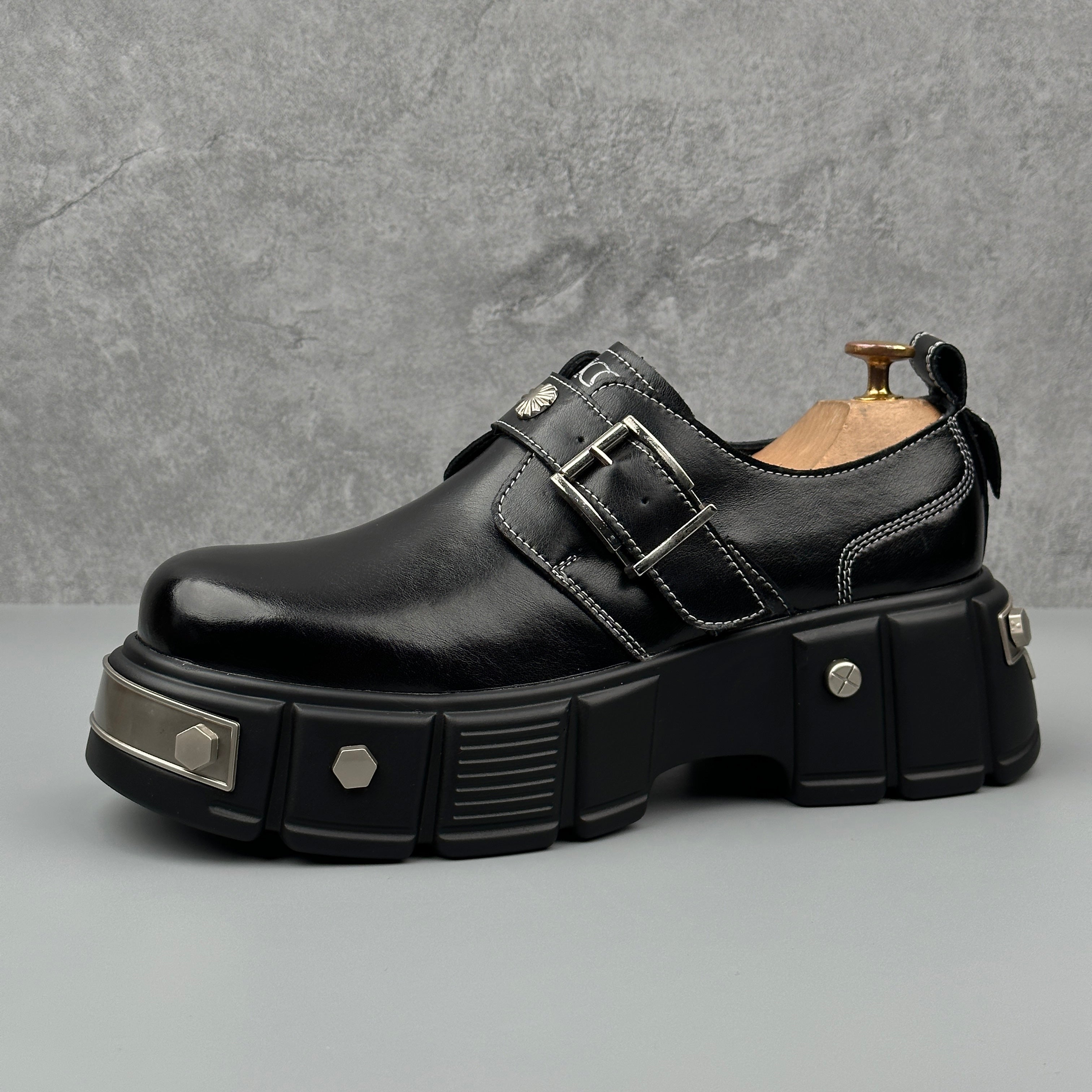 Hybriss Ironstride Black– Casual Leather Shoes