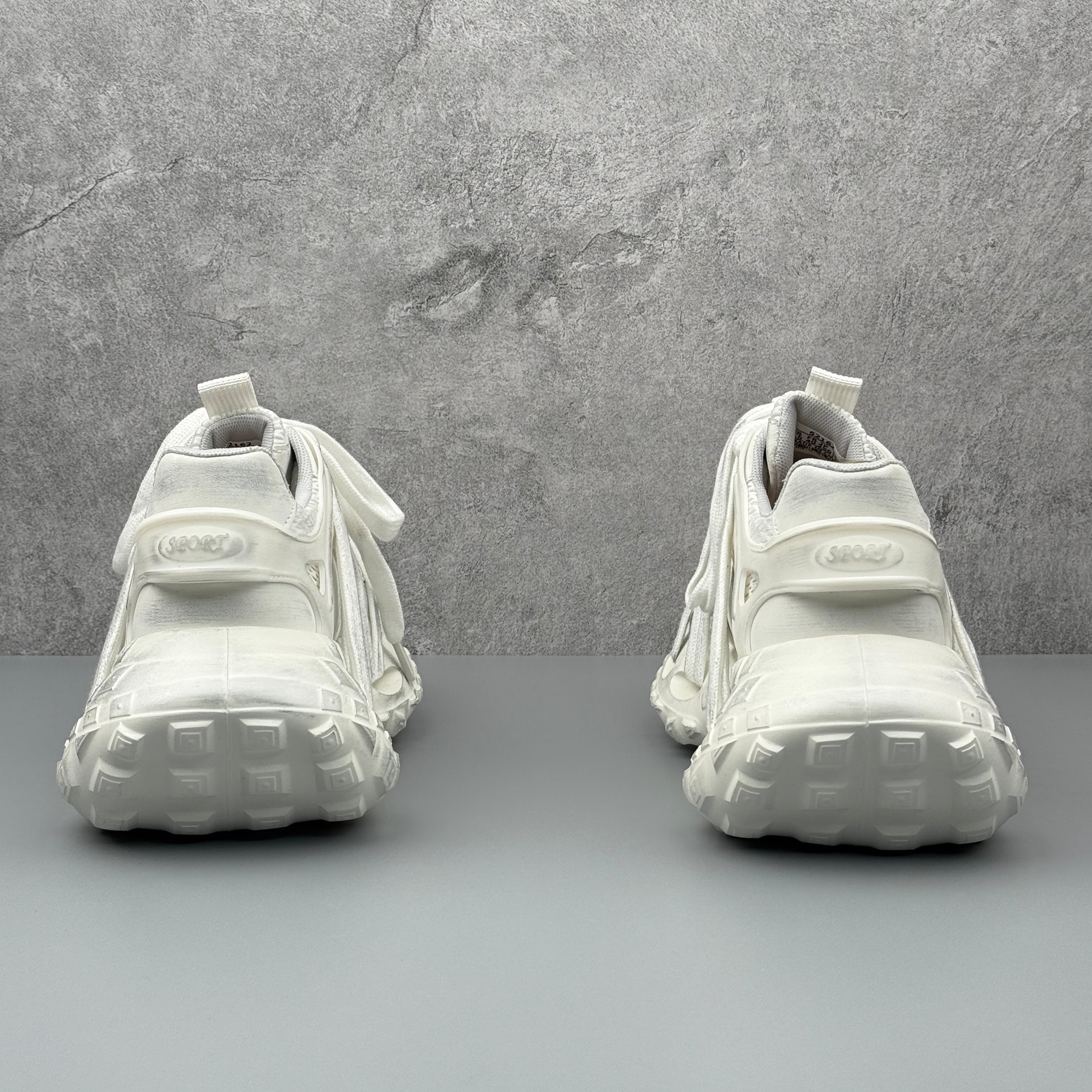 Hybriss DailyThread White– Retro Dad Shoes