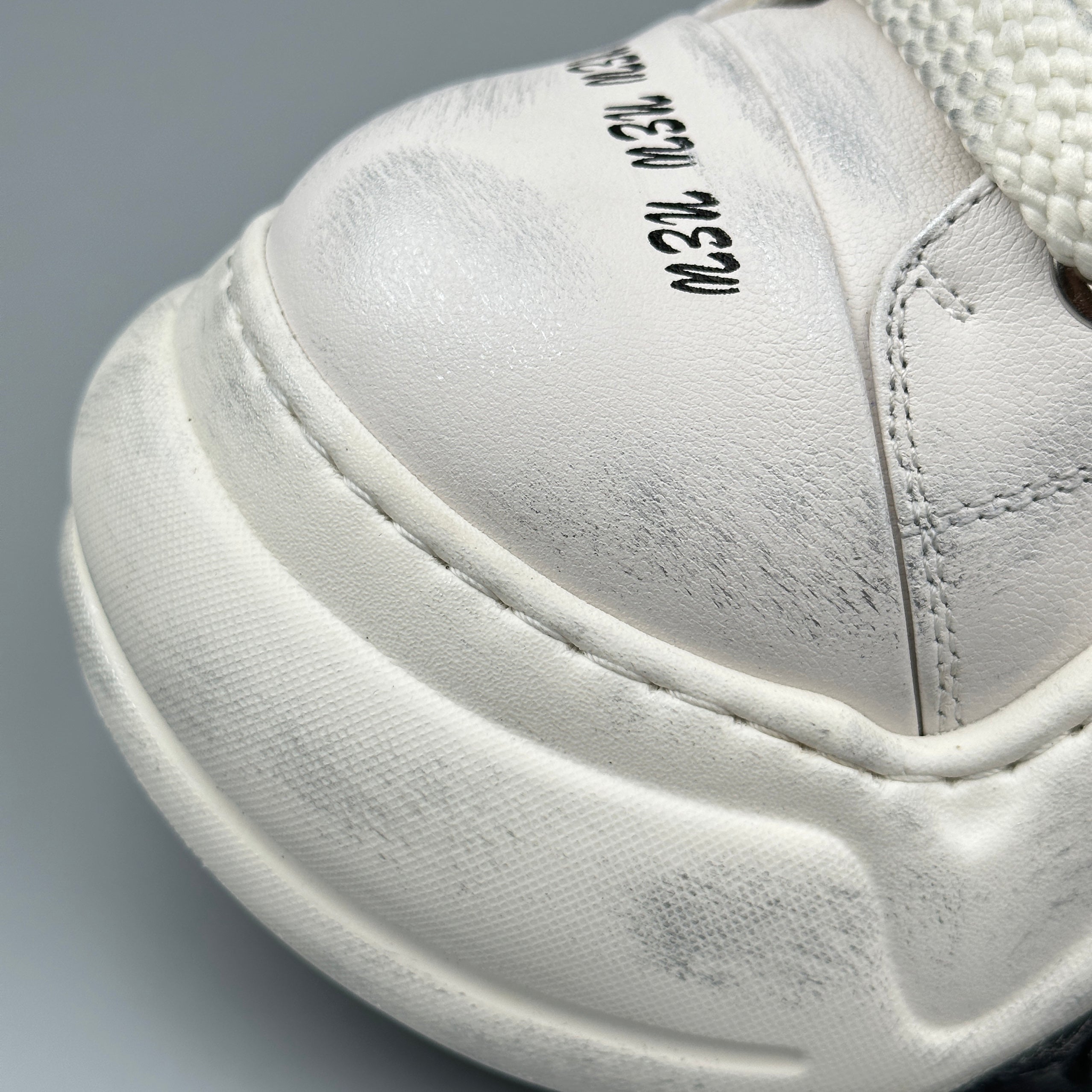 Hybriss HeritageLift White– Old-Style Dad Shoes