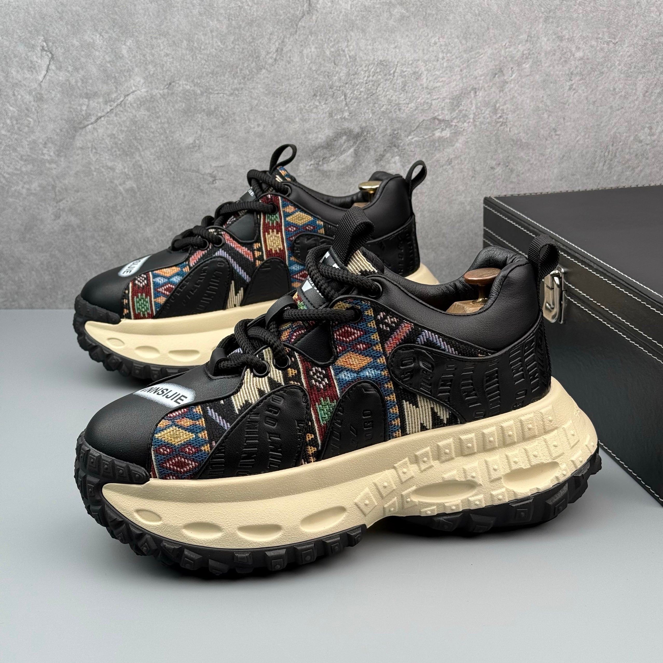 Hybriss Vnnsijie OrchidRise Black– Youth Casual Dad Shoes