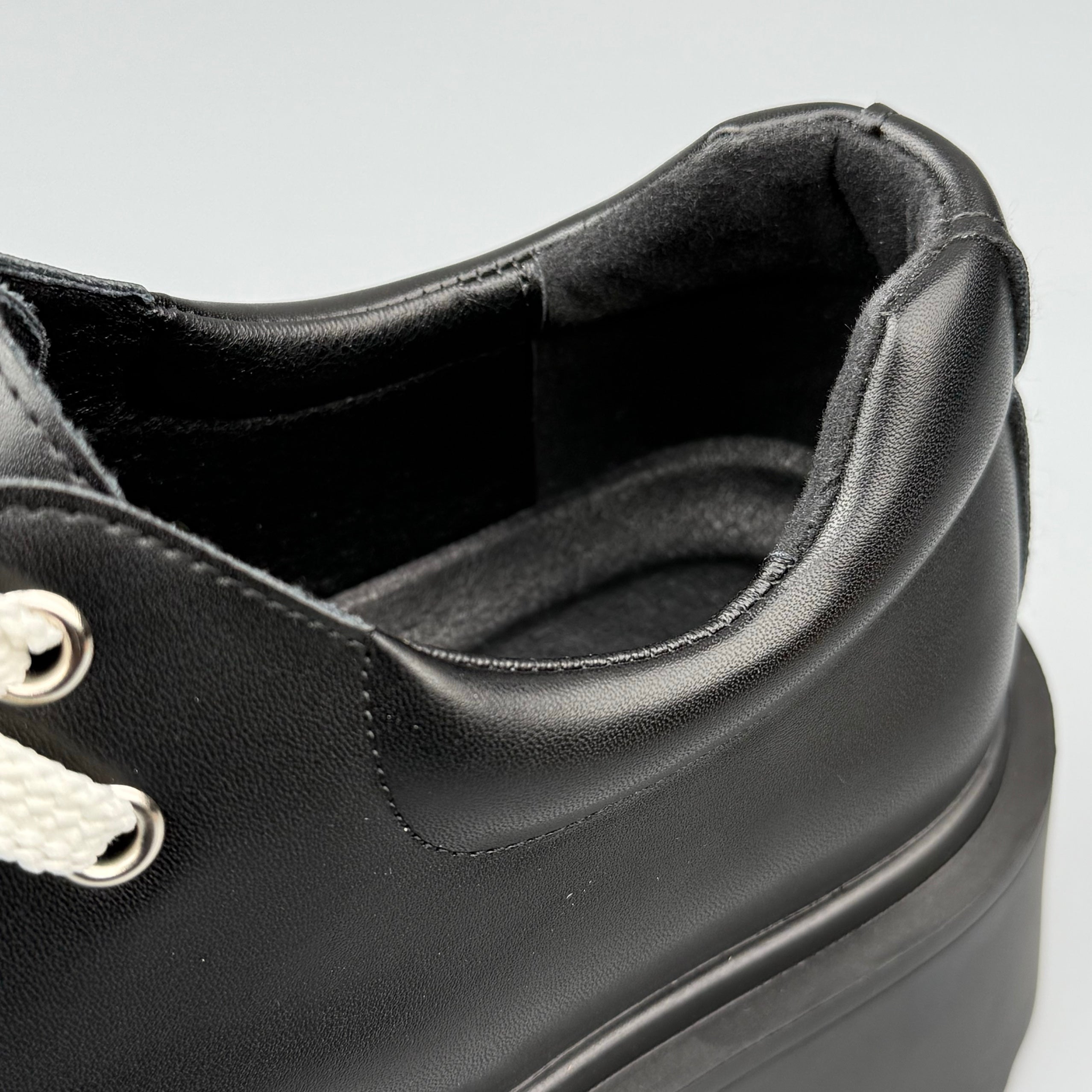 Hybriss Elevare Black– Casual Leather Shoes