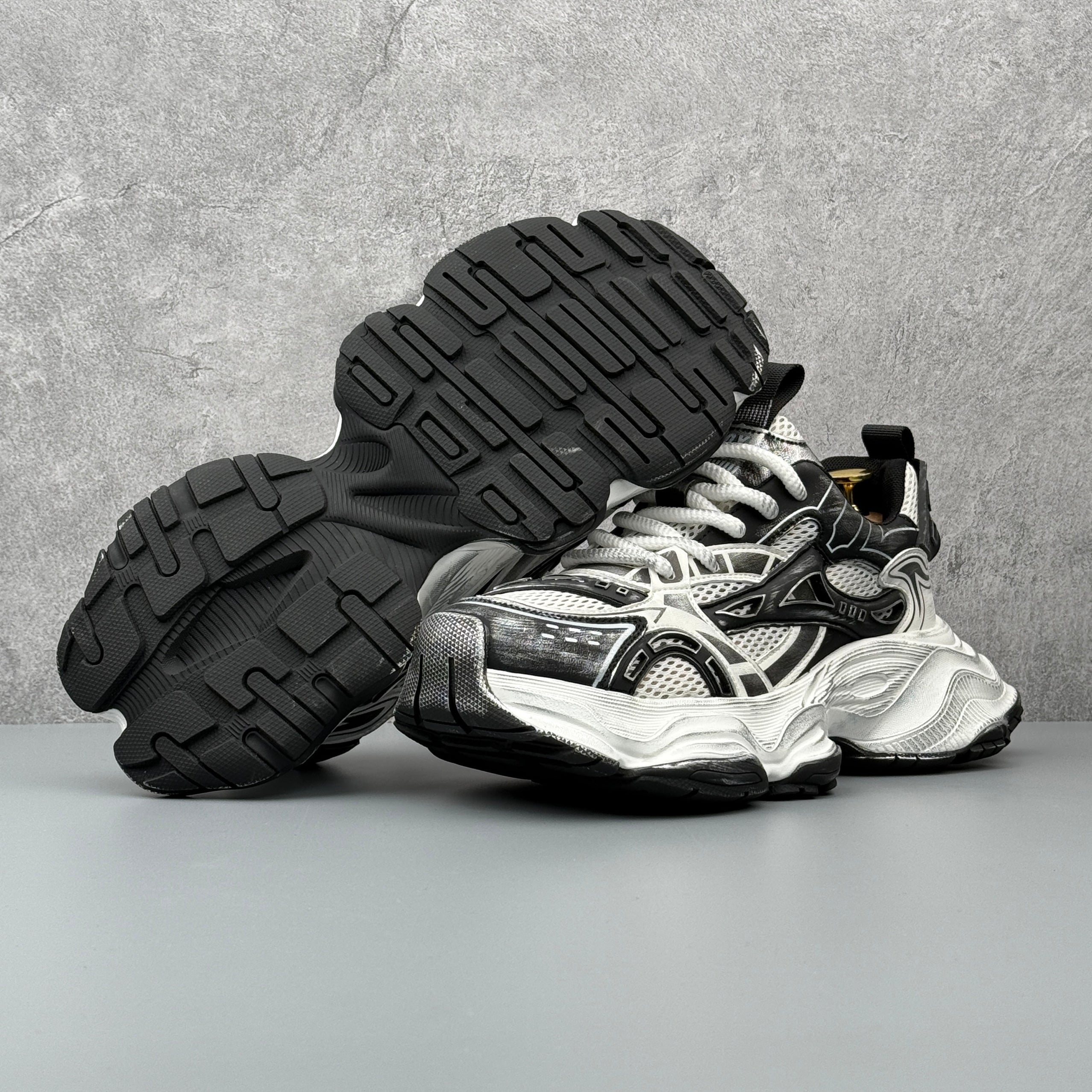 Hybriss DailyRetro Black– Sports & Casual Dad Shoes