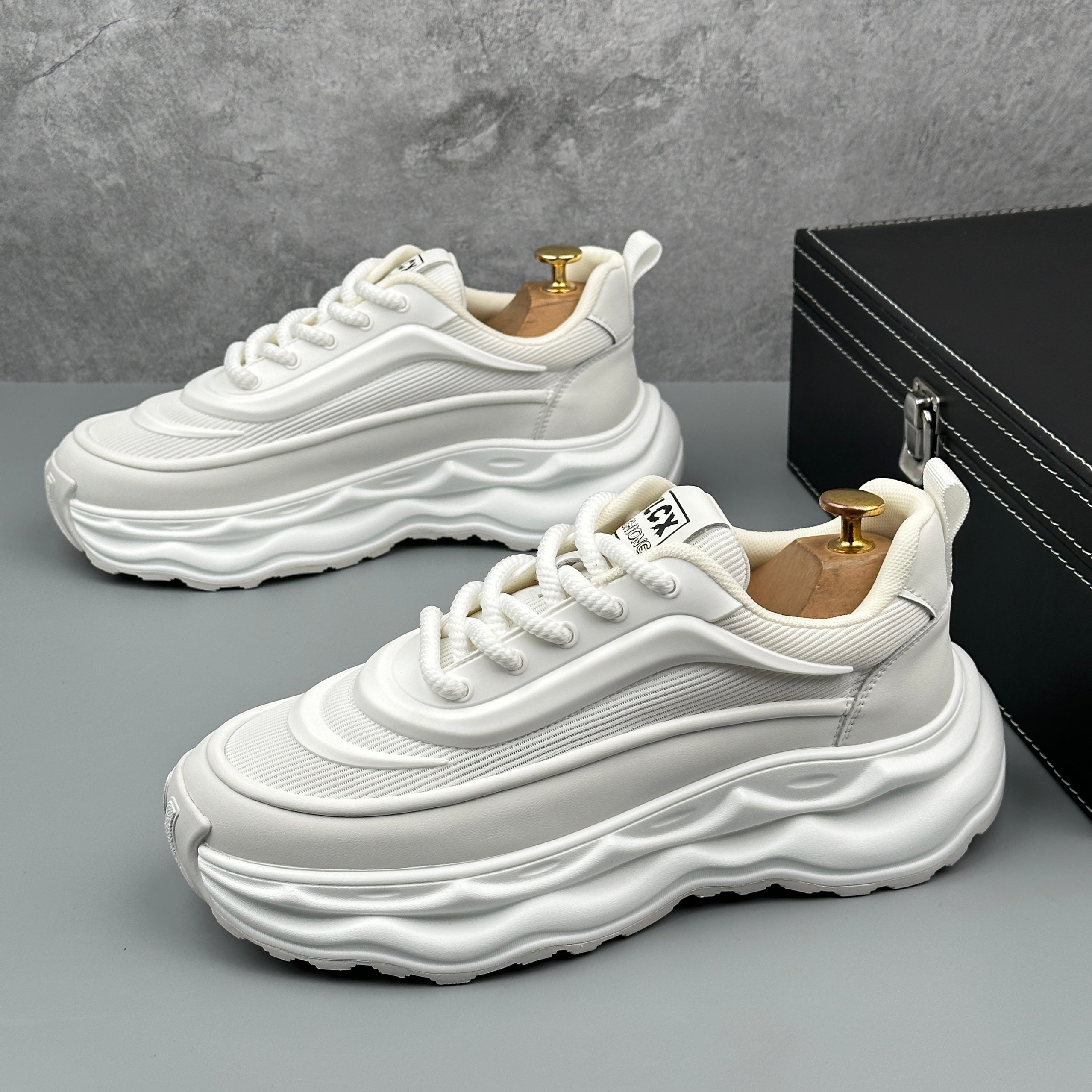 Hybriss ThreadBreath White– Casual Dad Shoes