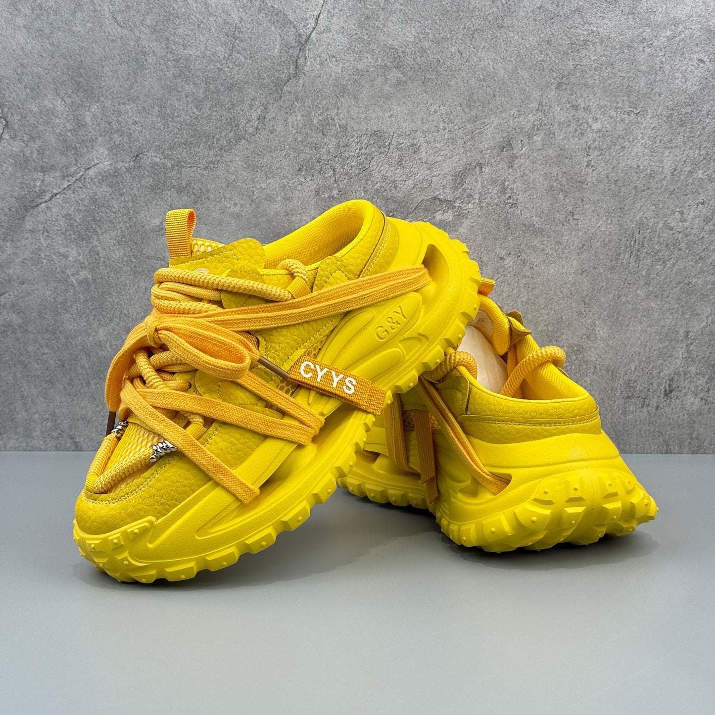 Hybriss Cross-Caged Chunky Dad Sneaker