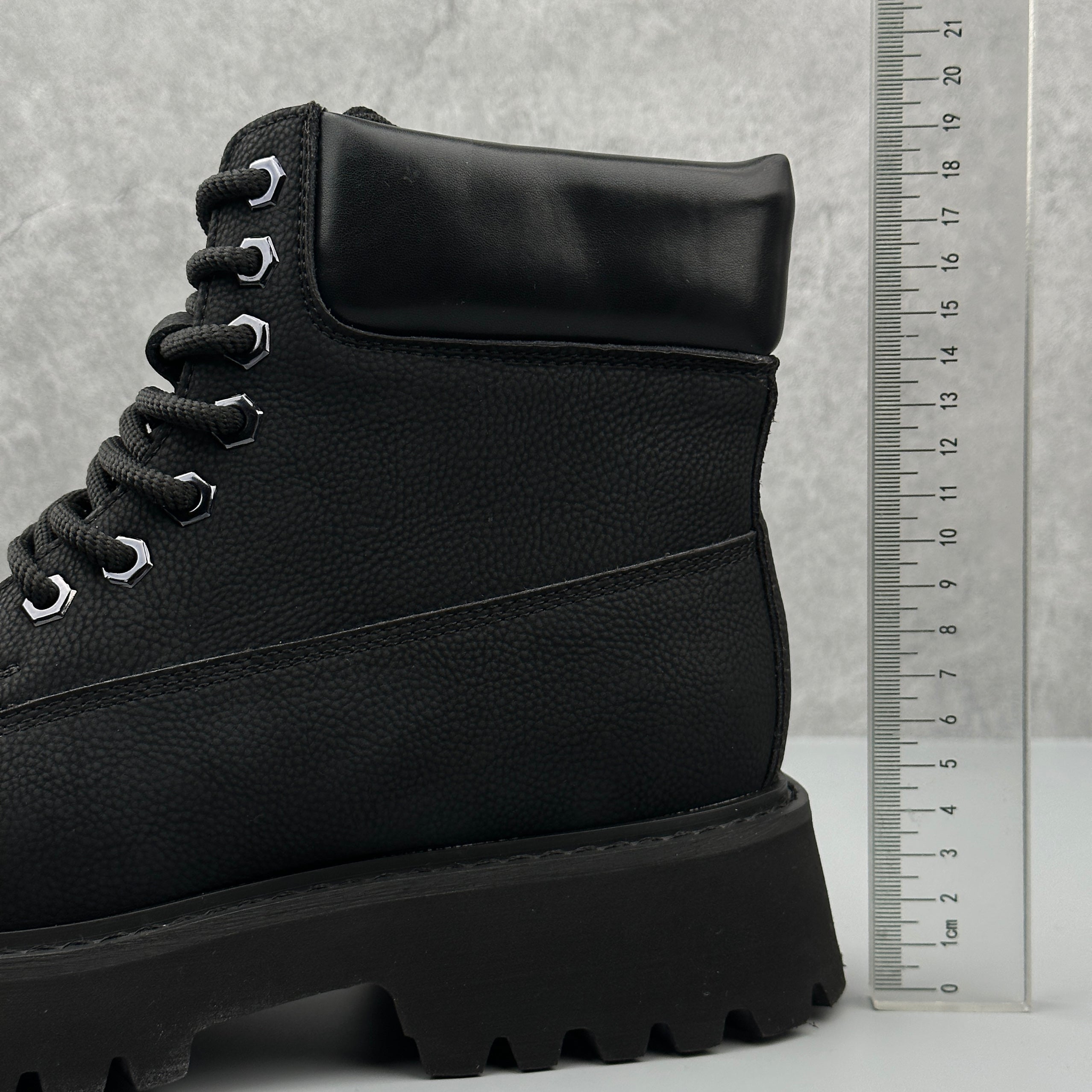 Hybriss Terra Black– Leisure Martin Boots