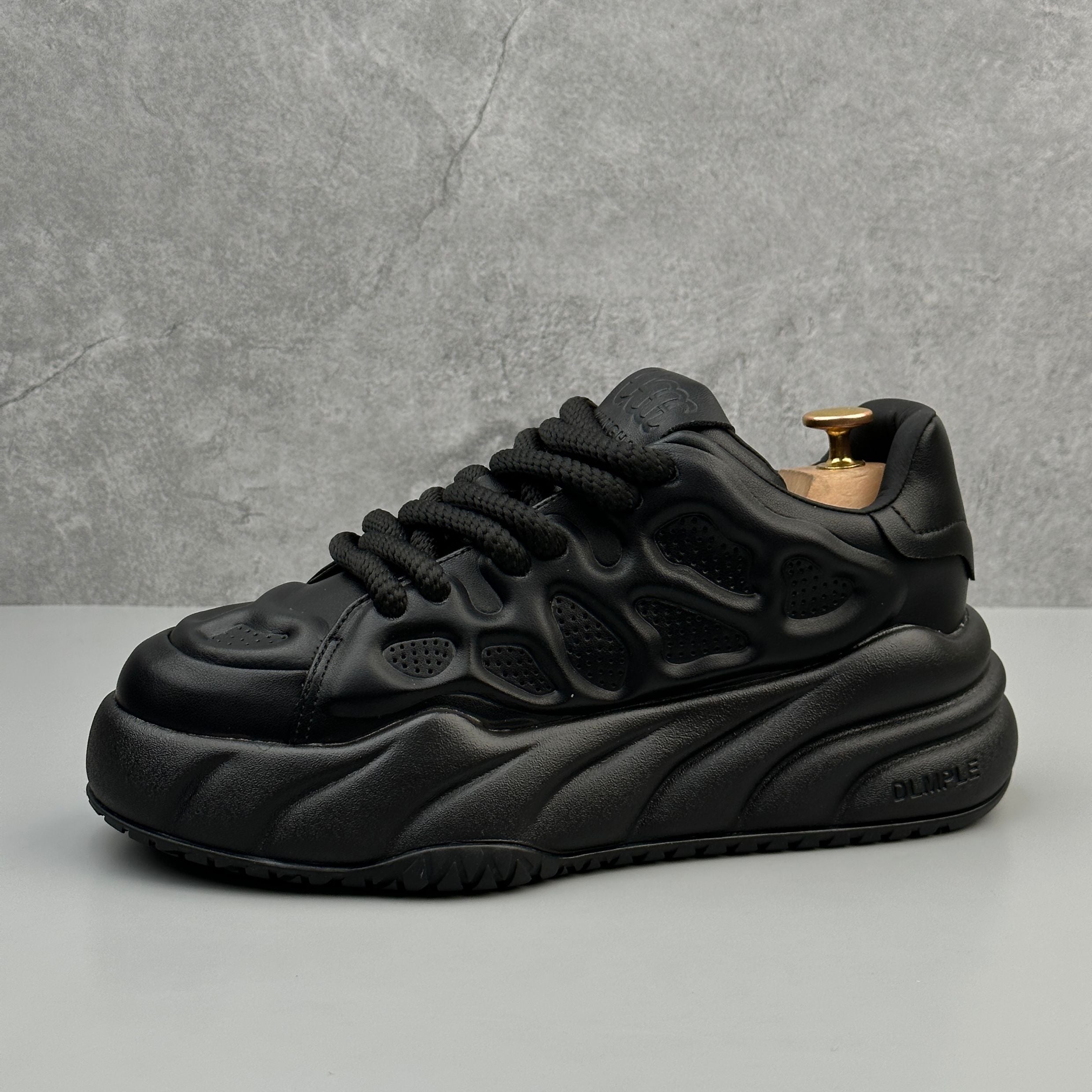 Hybriss DailyCarve Black– Casual Dad Shoes