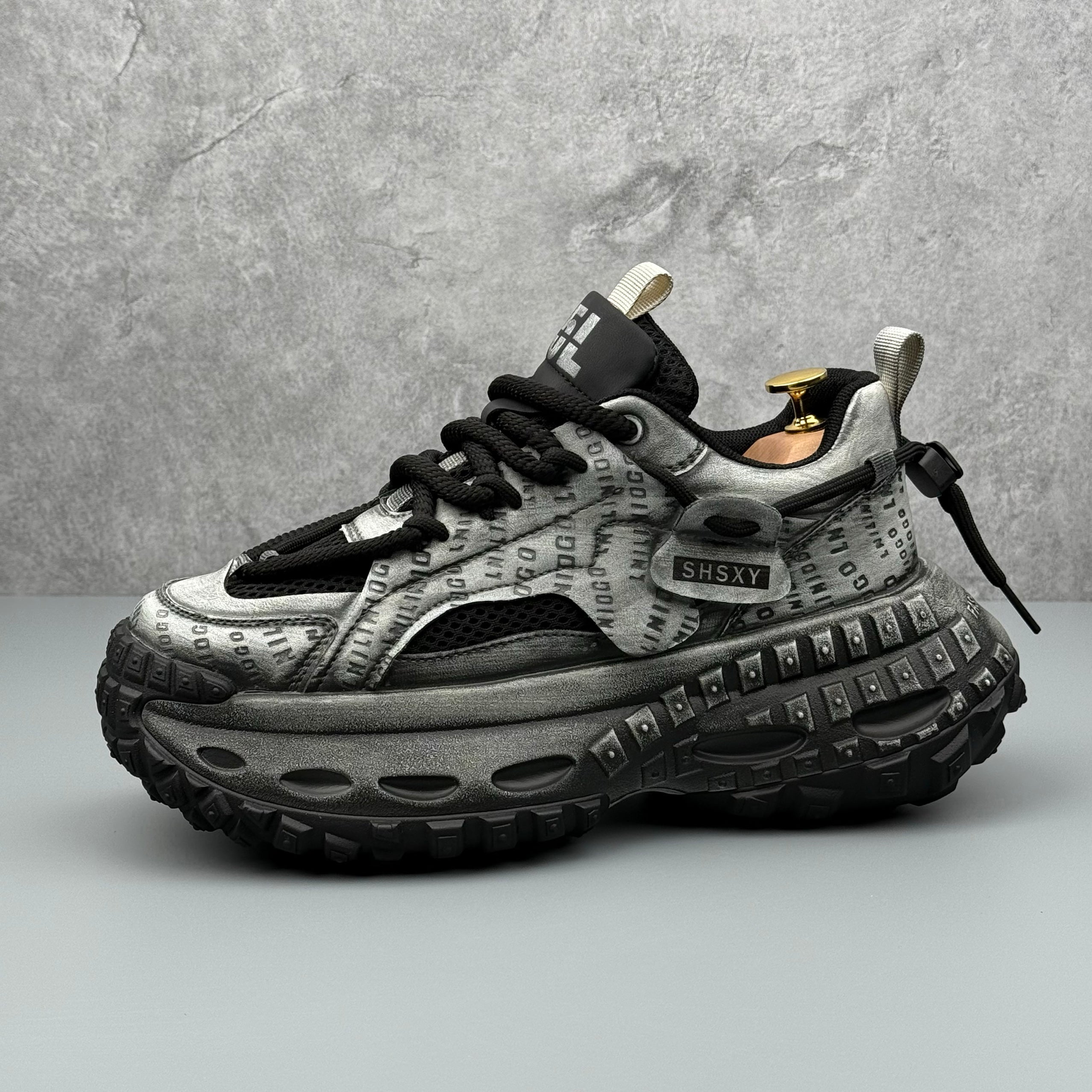 Hybriss DailyWeave Black– Retro Dad Shoes