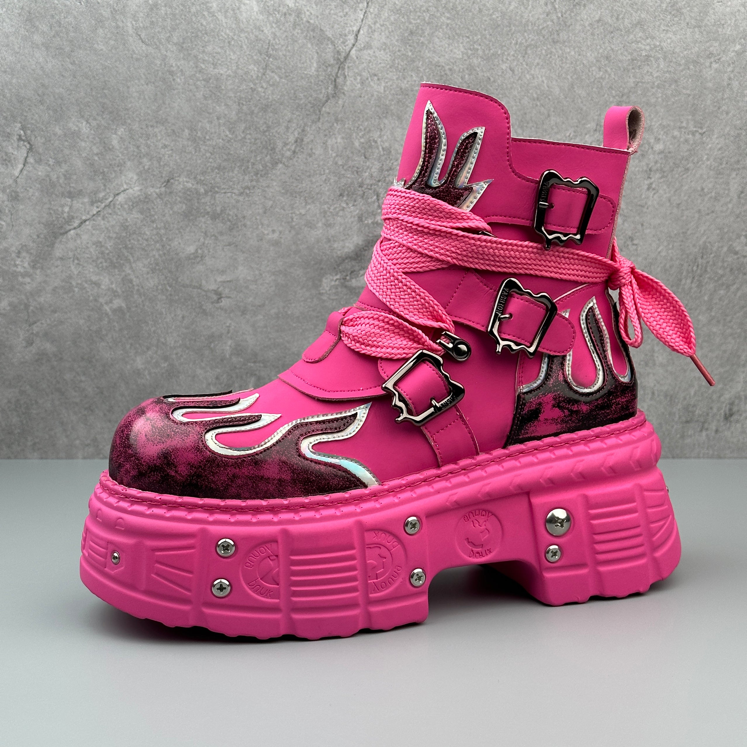 Hybriss Havoc – Punk Cargo Boots