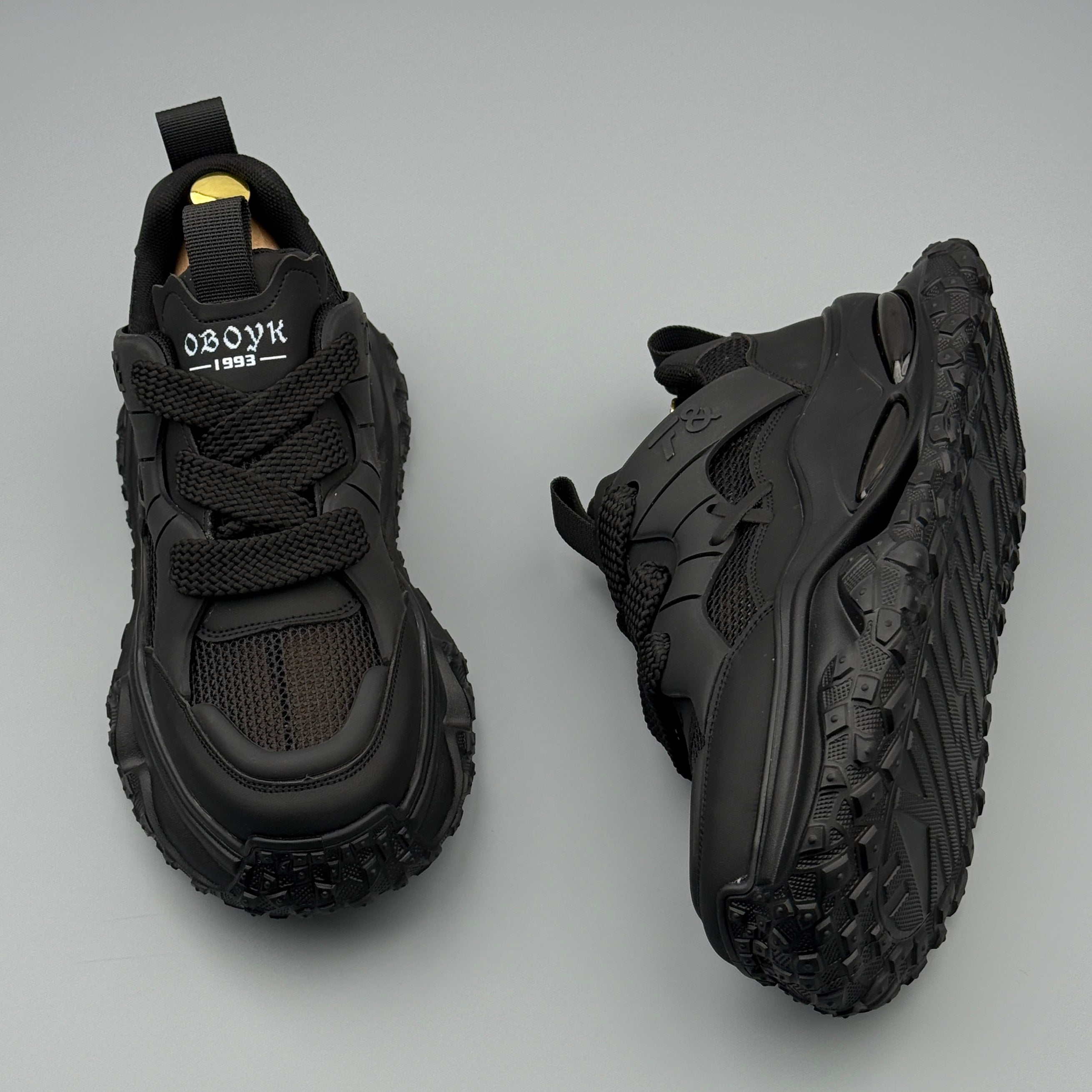 Hybriss WeaveAir Black– Youth Sports & Casual Shoes