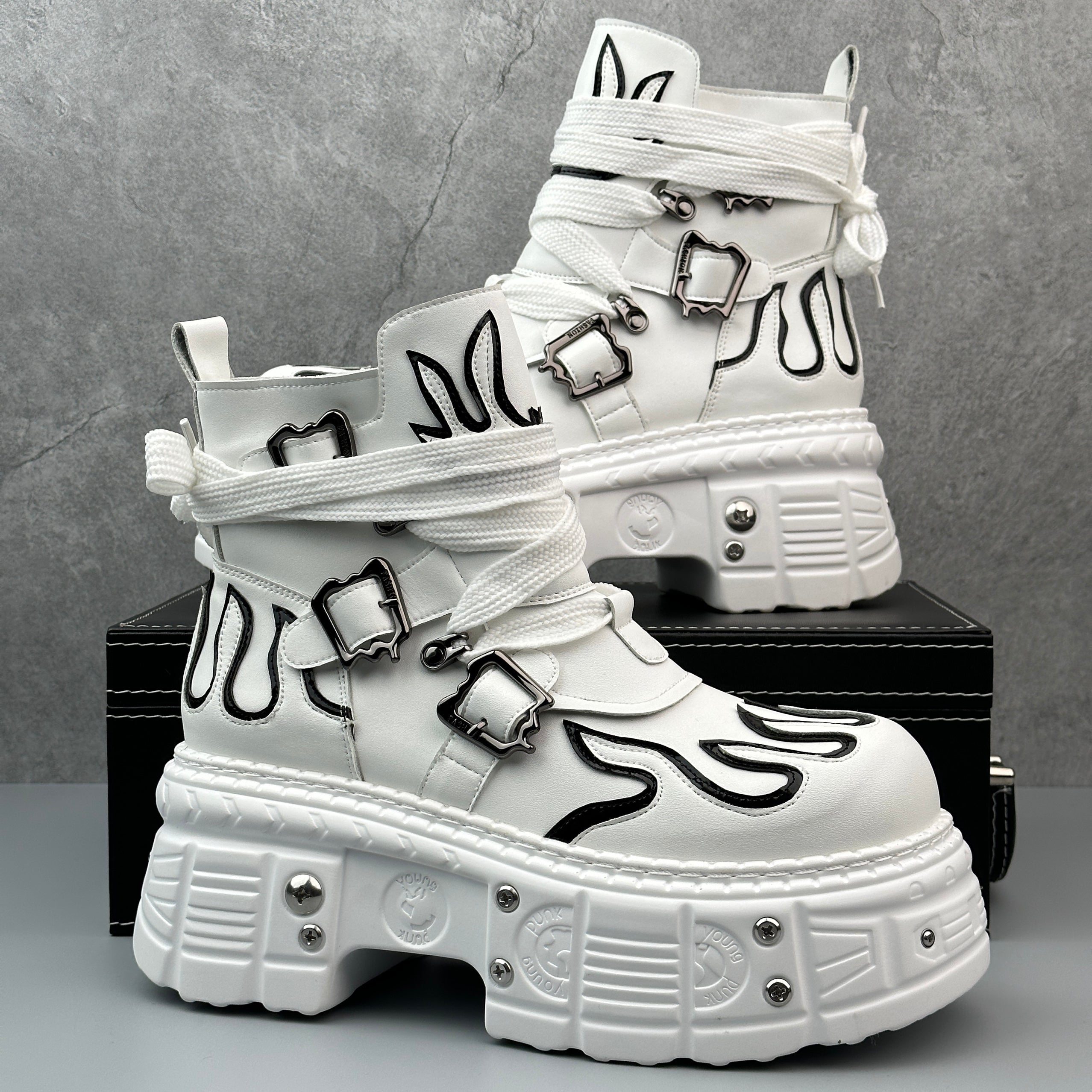 Hybriss Havoc – Punk Cargo Boots