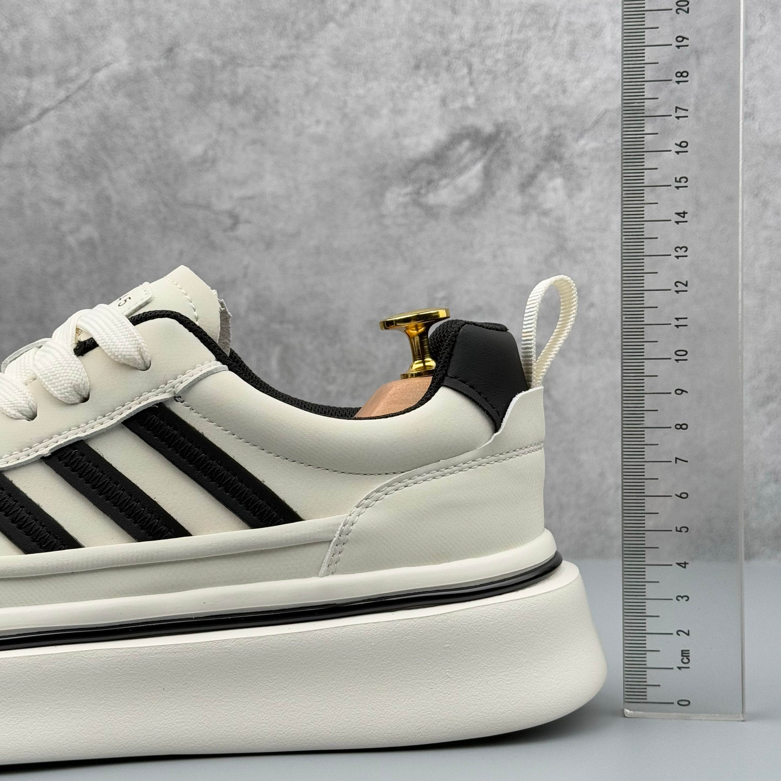 Hybriss BeigeCore Black– Stoff & PU Sneakers