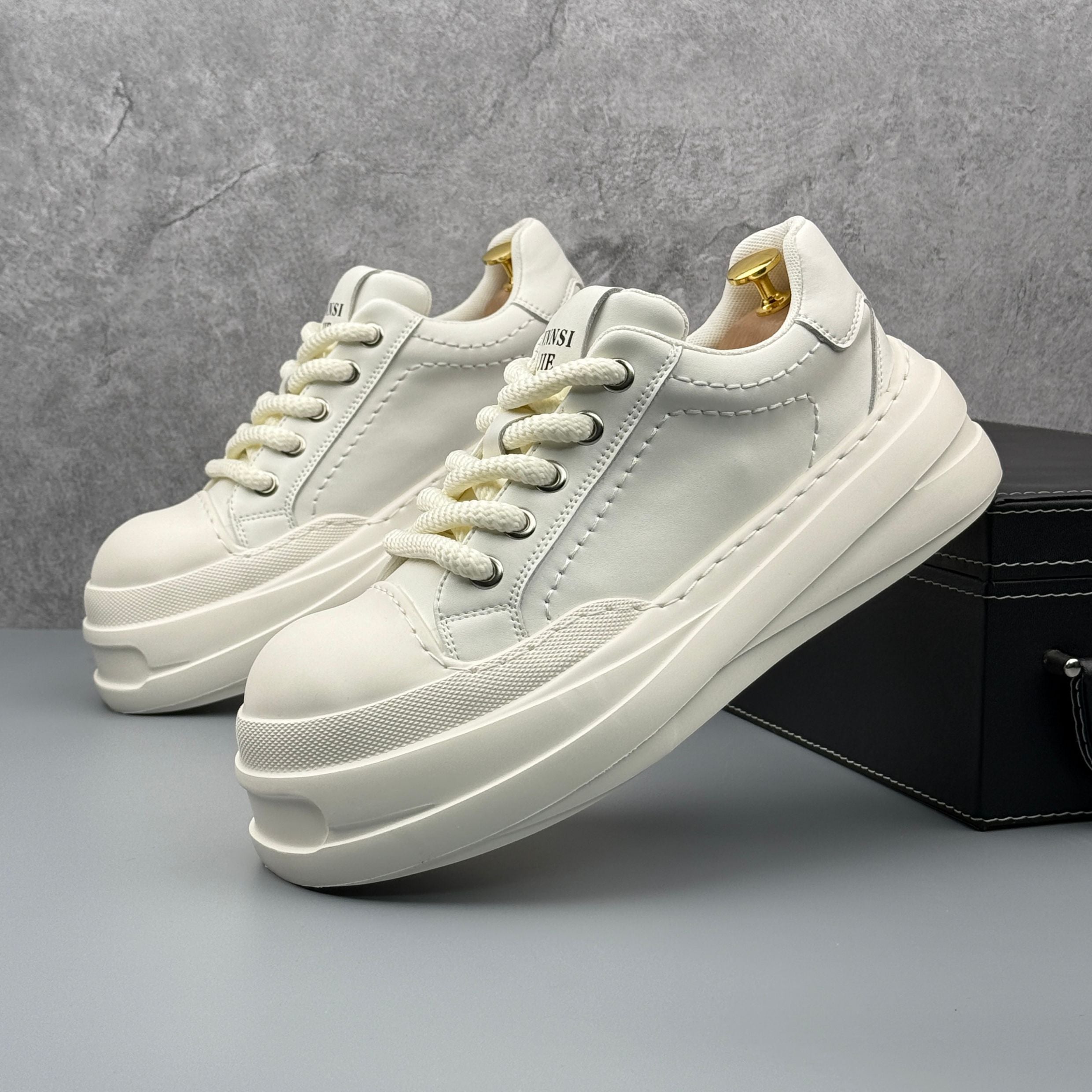 Hybriss StitchCore White– PU & Mikrofaserleder Sommer-Sneakers