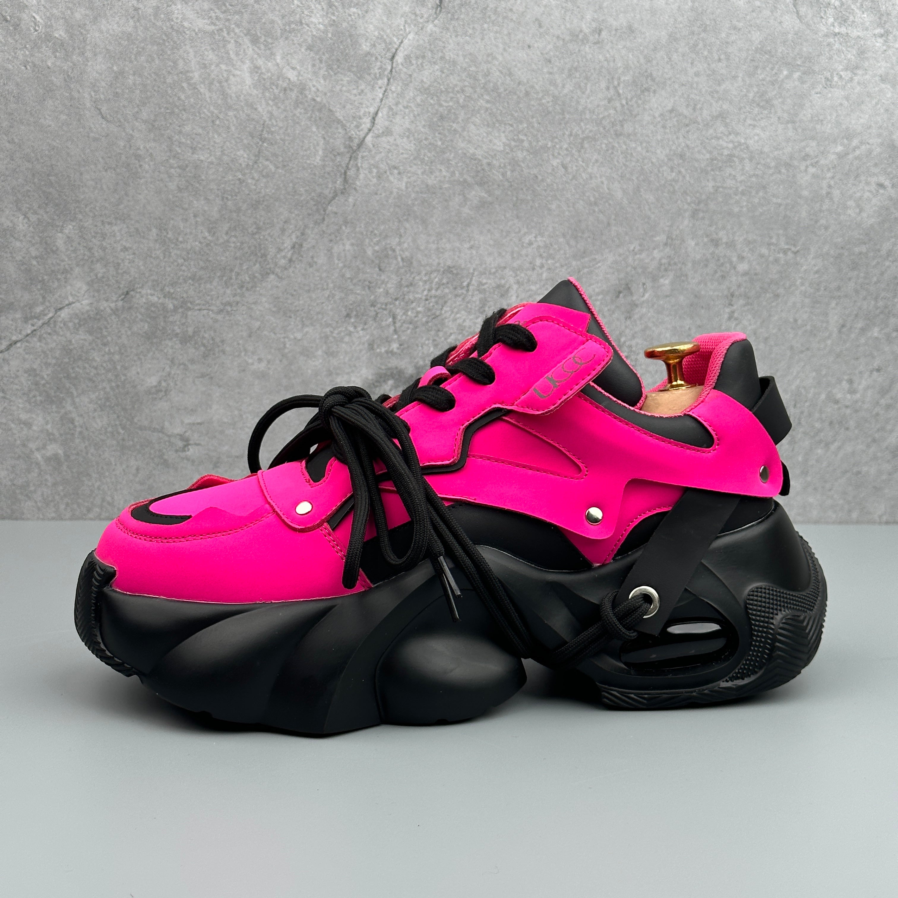 Hybriss Cabuncci MidRise Dragon Fruit– Youth Dad Shoes