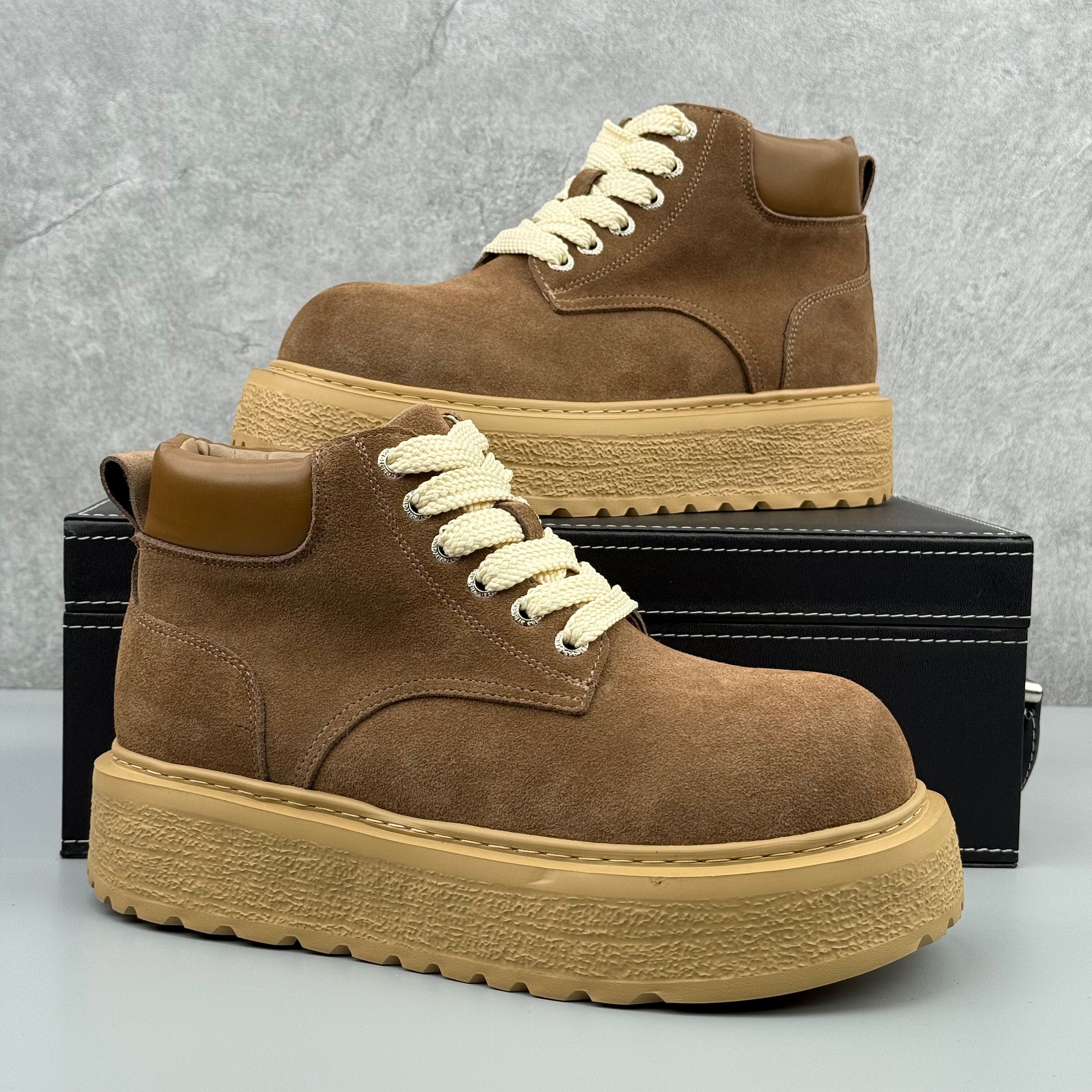 Hybriss VelvetNubuckMartin Camel– Short‑Tube Nubuck Leather Martin Boots