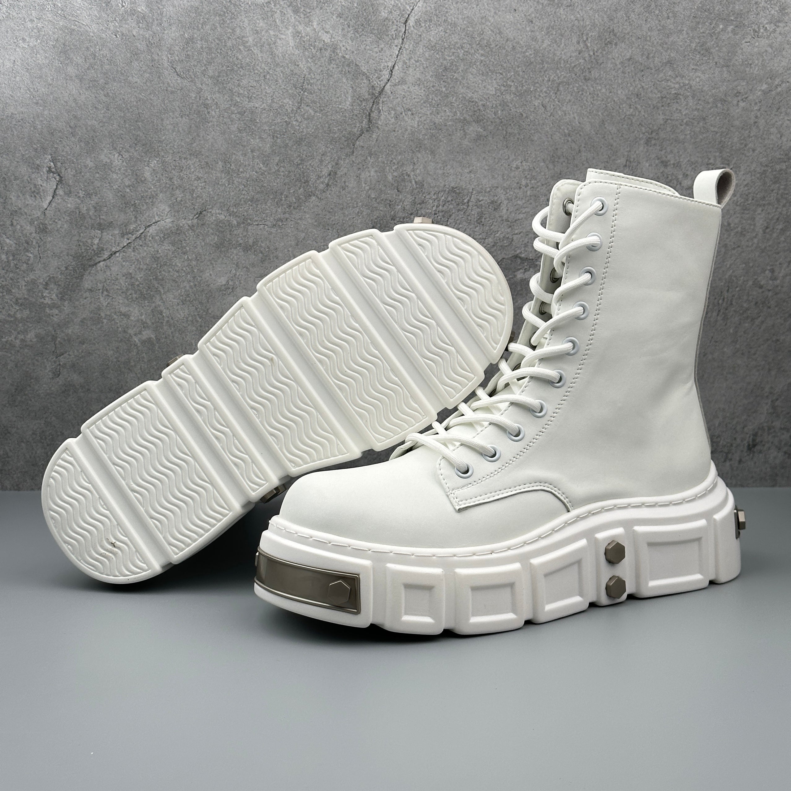 Hybriss Sovereign– European Style Martin Boots