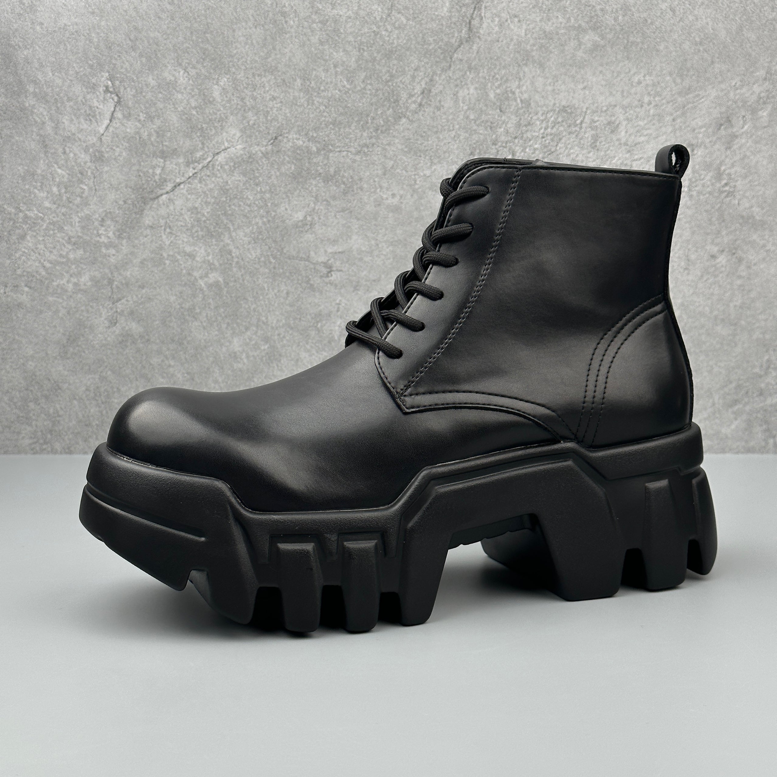 Hybriss EuroRise – Short‑Tube Microfiber Leather Martin Boots