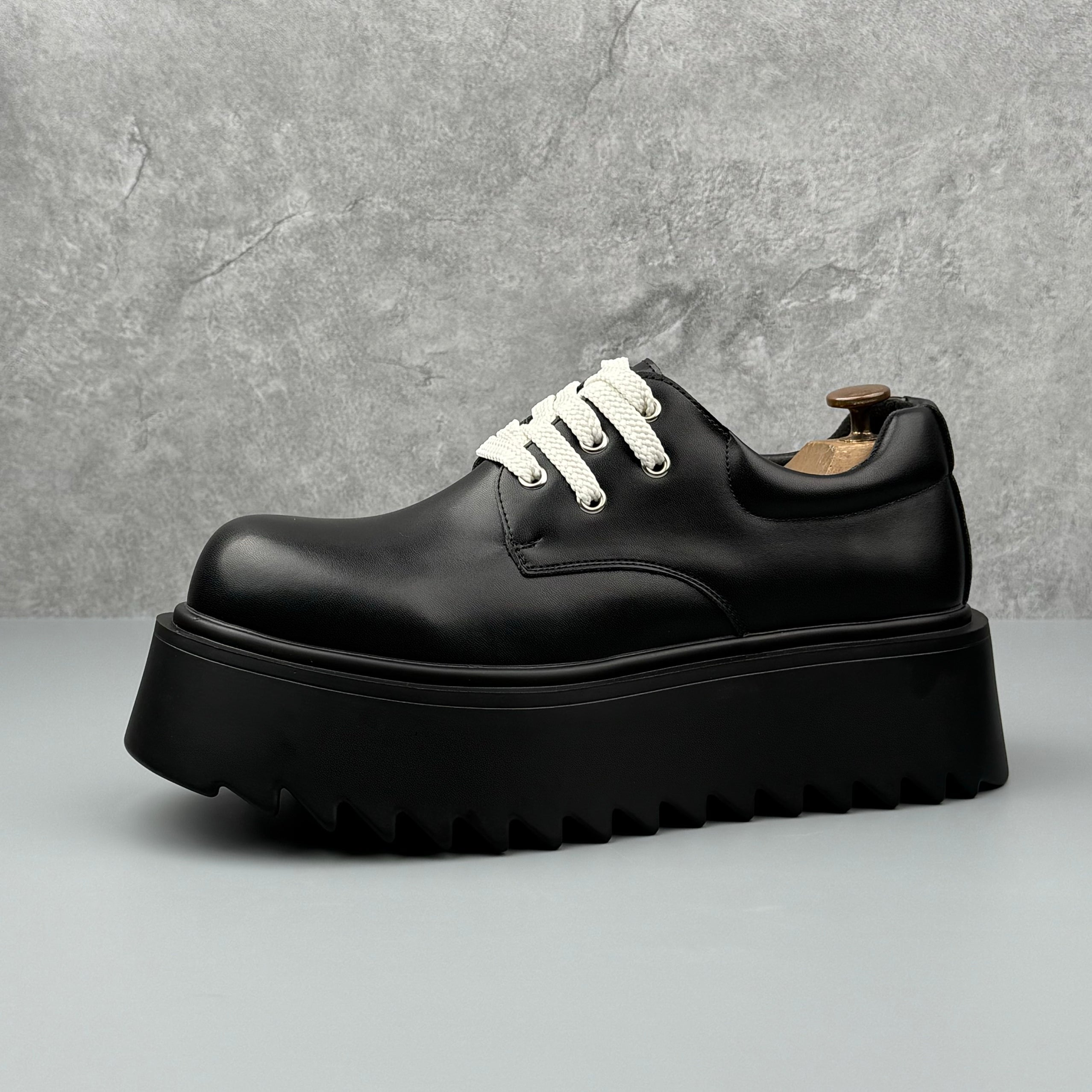 Hybriss Elevare Black– Casual Leather Shoes