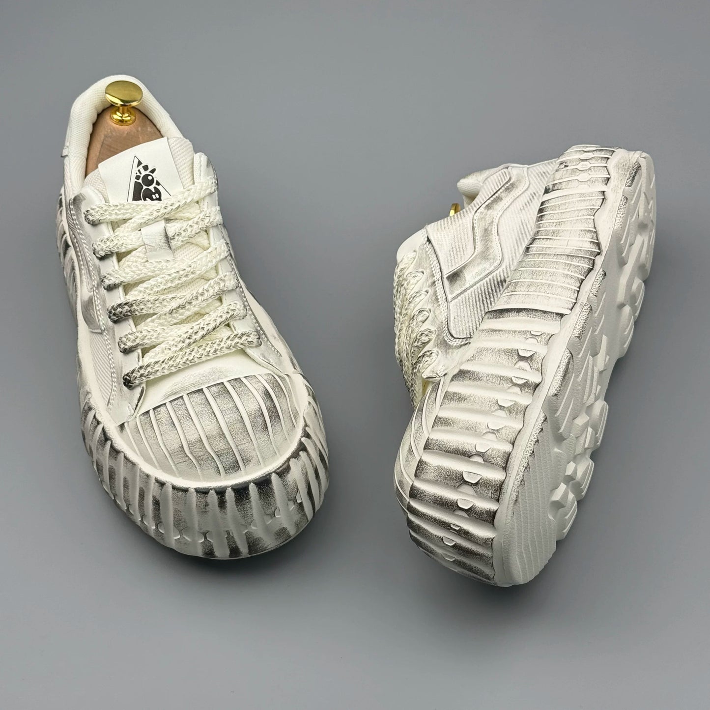 HYBRISS RIVET V1