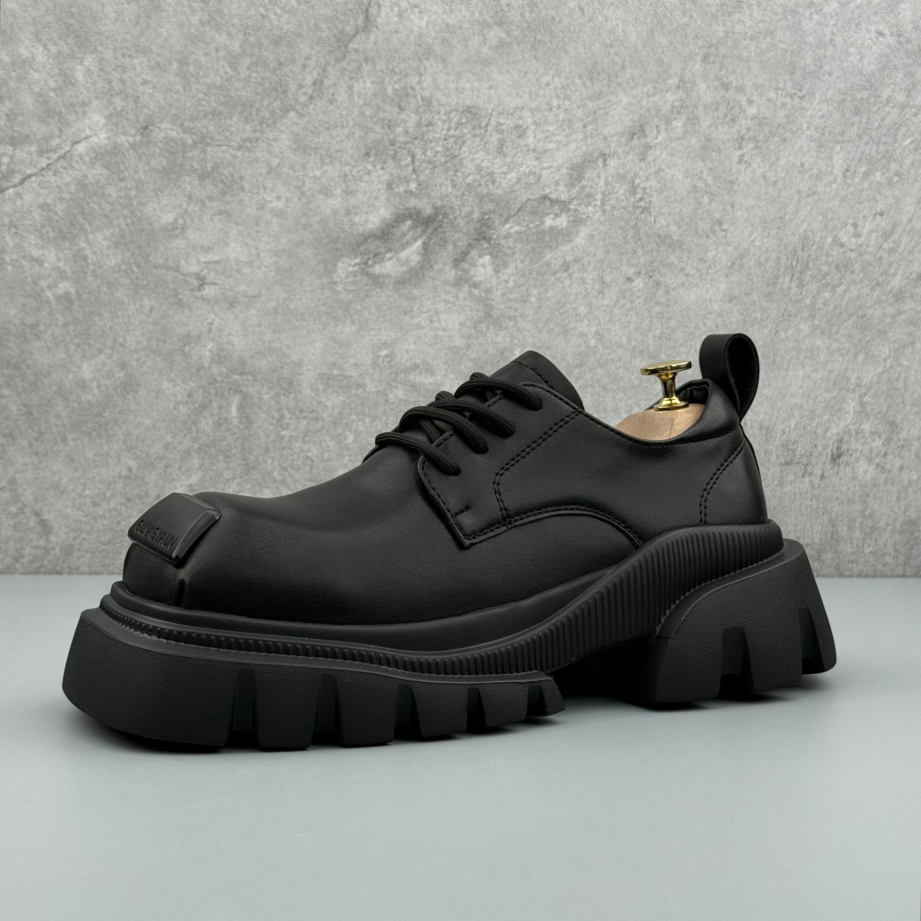 Hybriss Linea Black– Youth Square-Toe Casual Leather Shoes