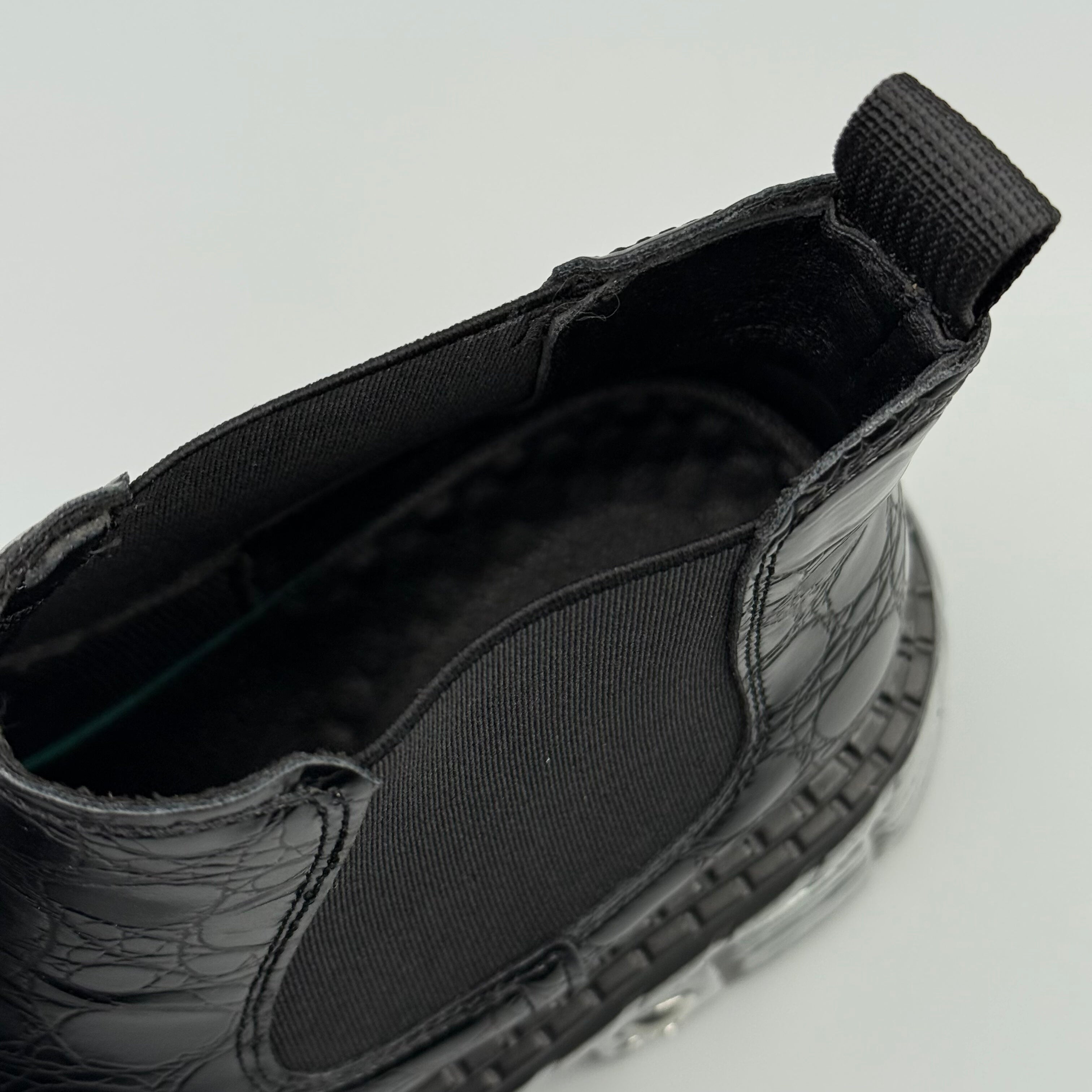 Hybriss ElevateMartin Black– Short‑Tube Martin Boots