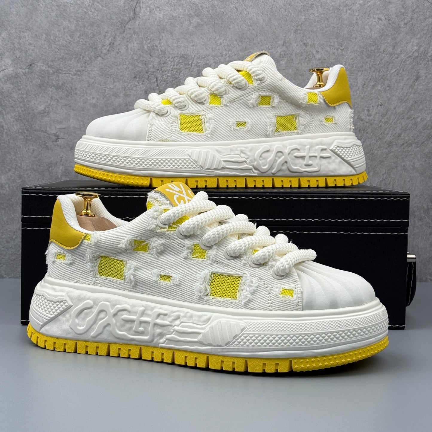Hybriss VANDAL-X Distressed Sneaker