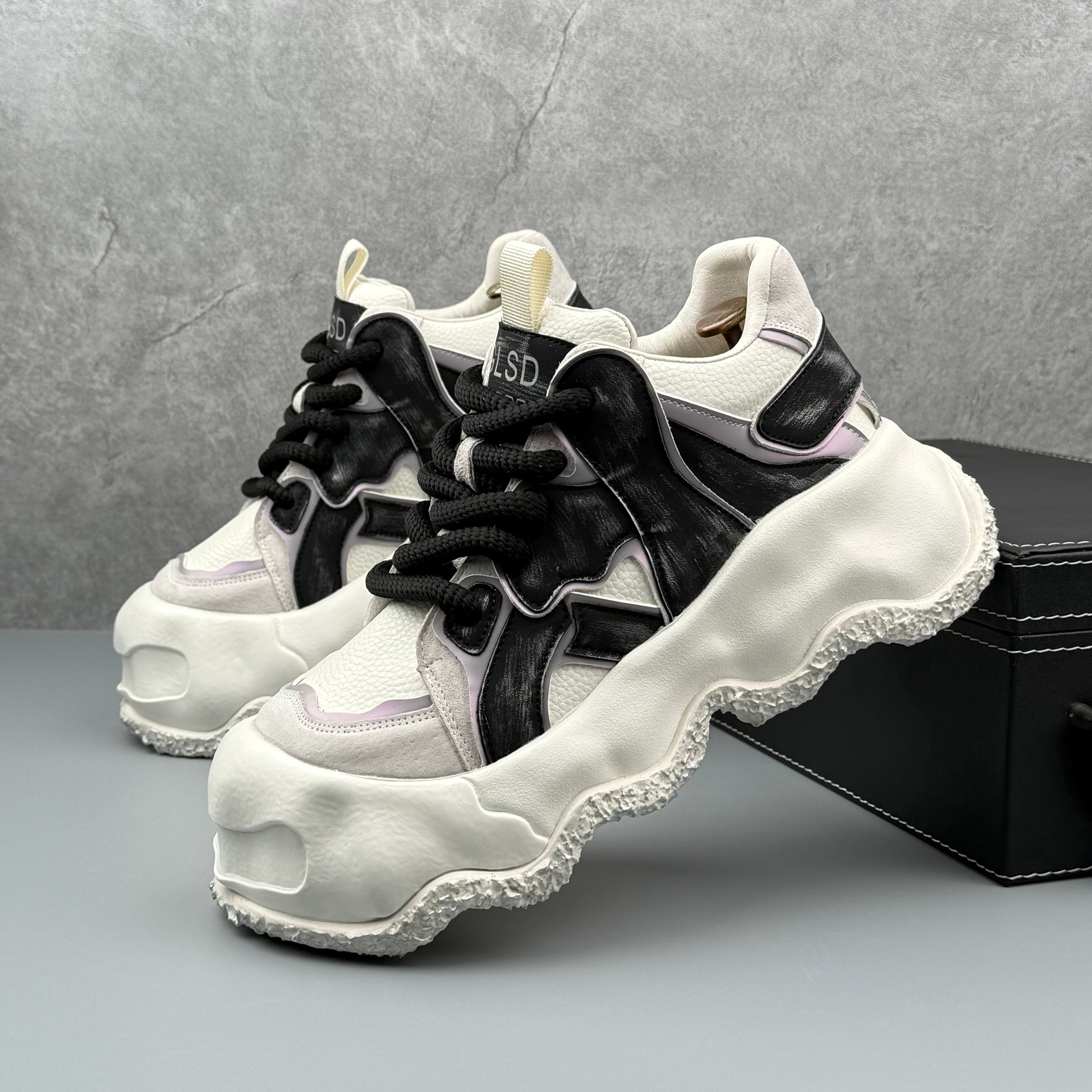 Hybriss PlainLift Black White– Dad Shoes