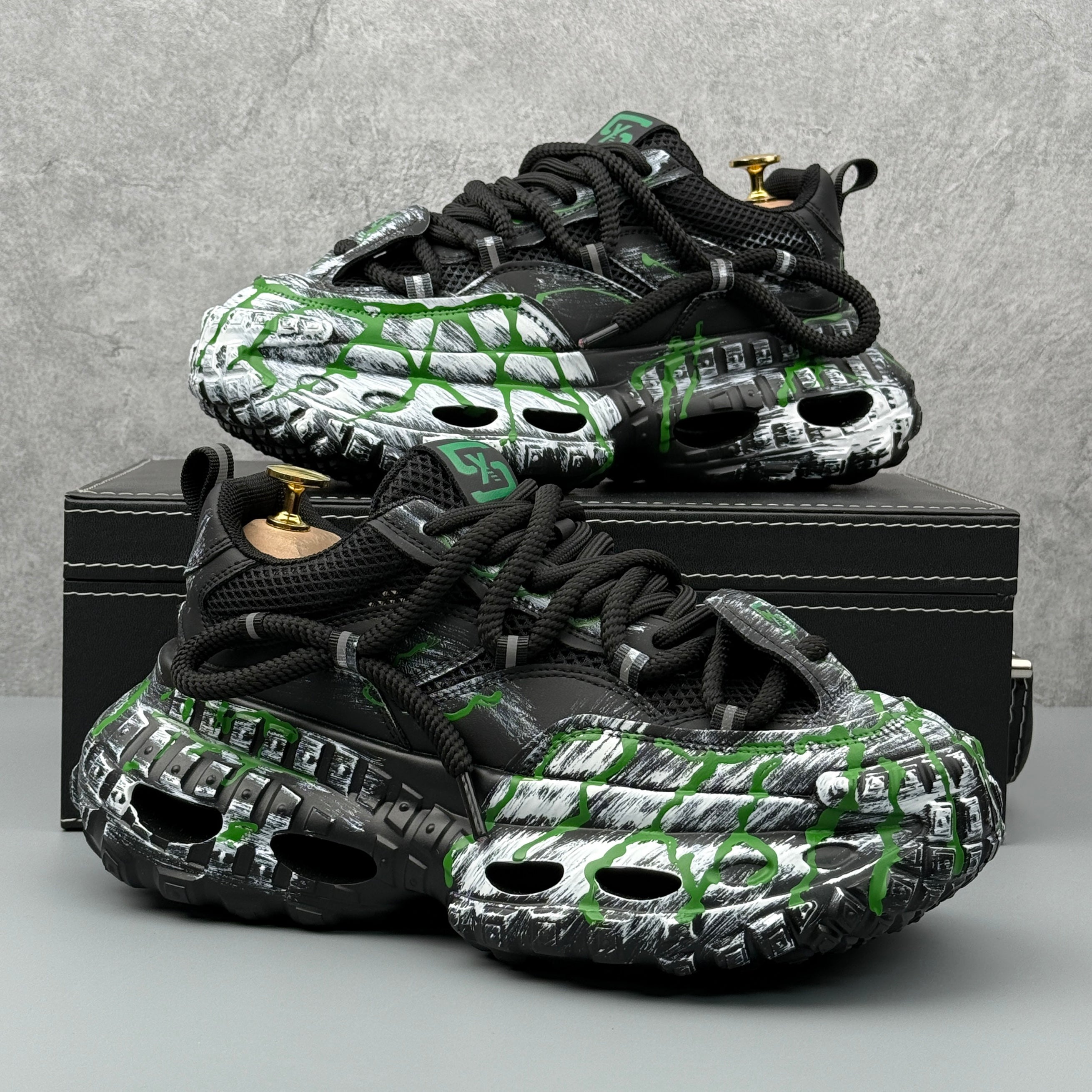 Hybriss ThreadLift Black Green– Men’s Dad Shoes